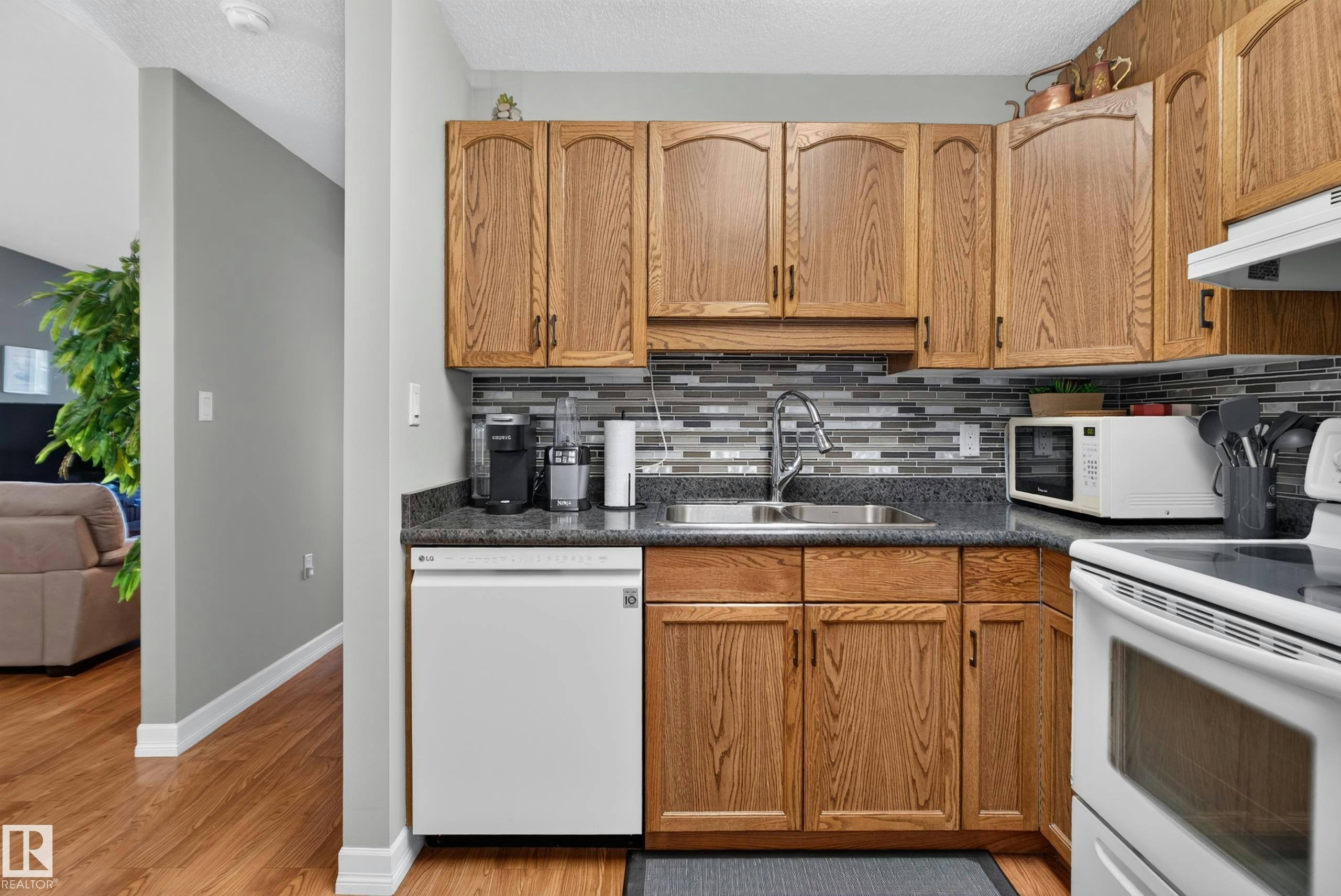 403-15503 106 Street, Edmonton, AB, T5X 5W7 - 11