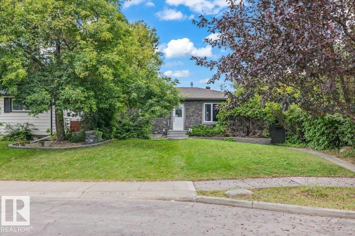 10994 165 Street, Edmonton, AB, T5P 3T7