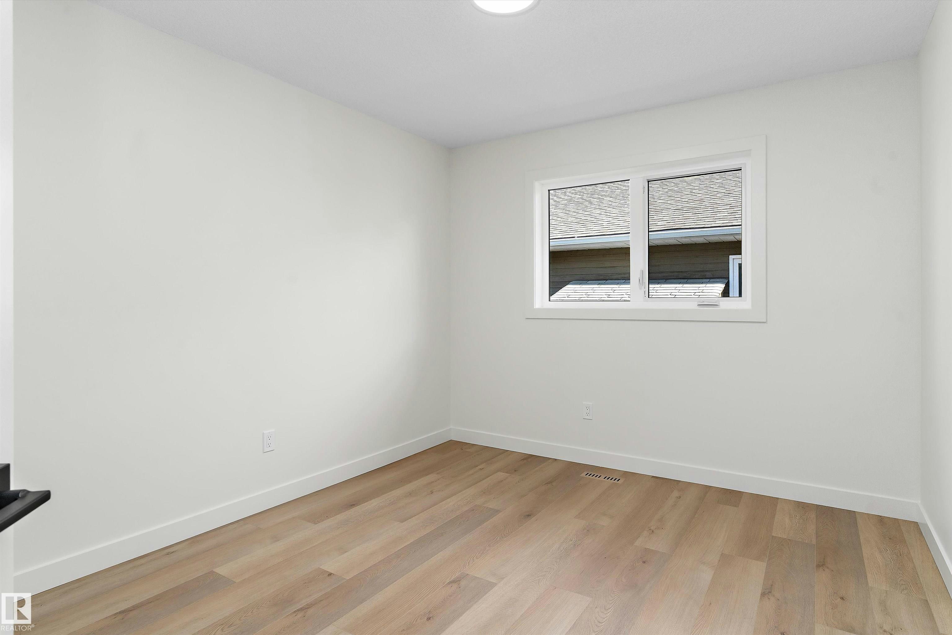 1708 Bearspaw Drive W, Edmonton, AB, T6J 6K5 - 18