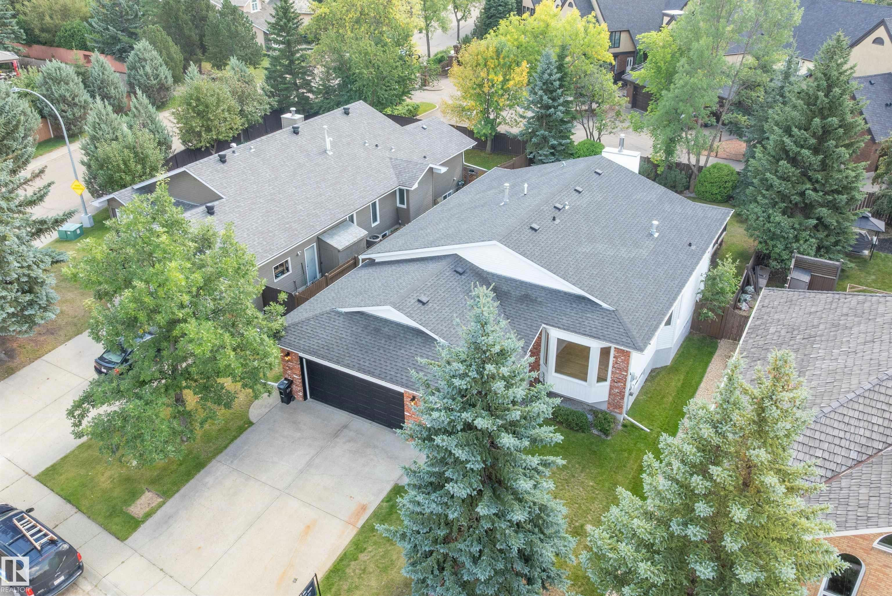 1708 Bearspaw Drive W, Edmonton, AB, T6J 6K5