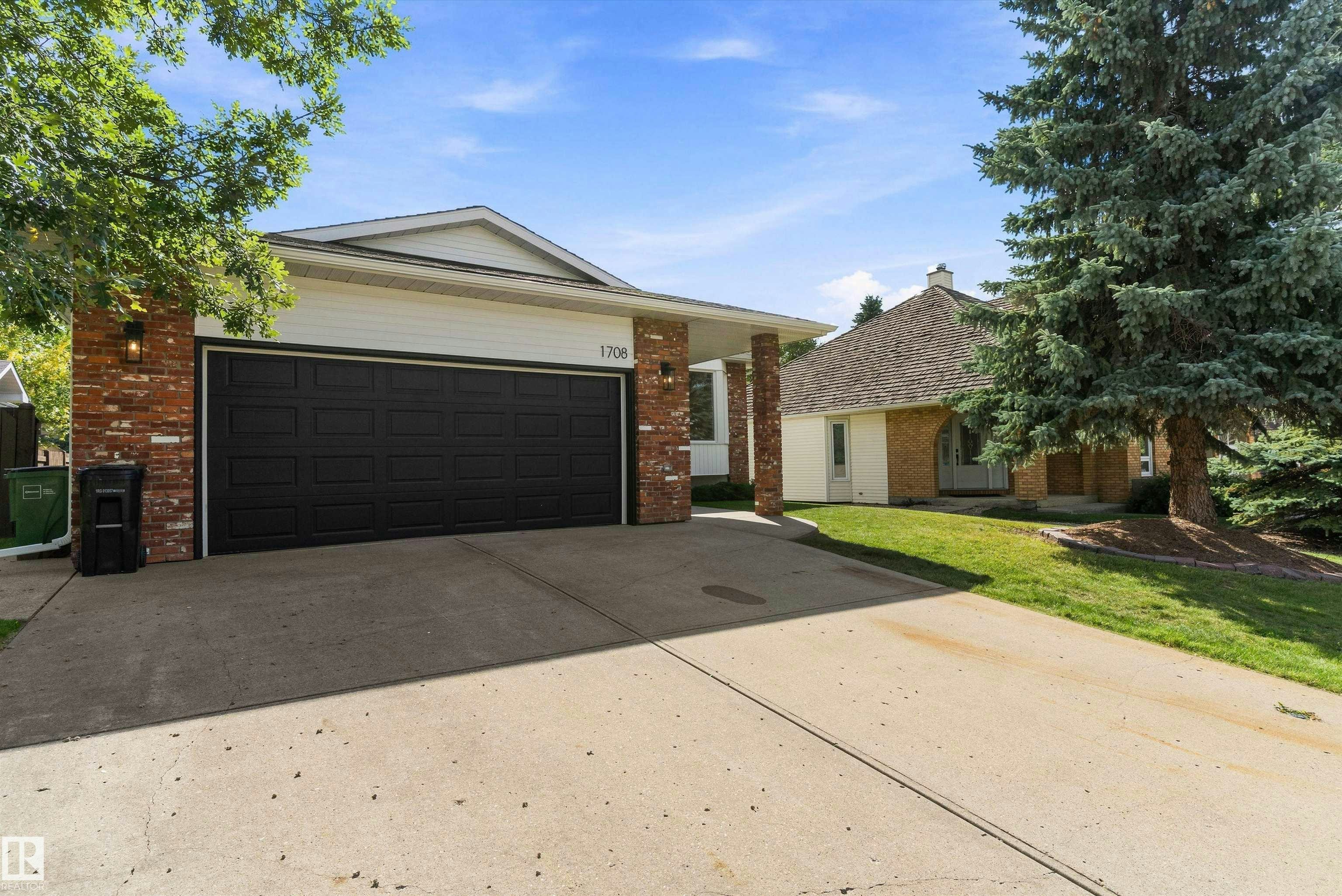 1708 Bearspaw Drive W - 4