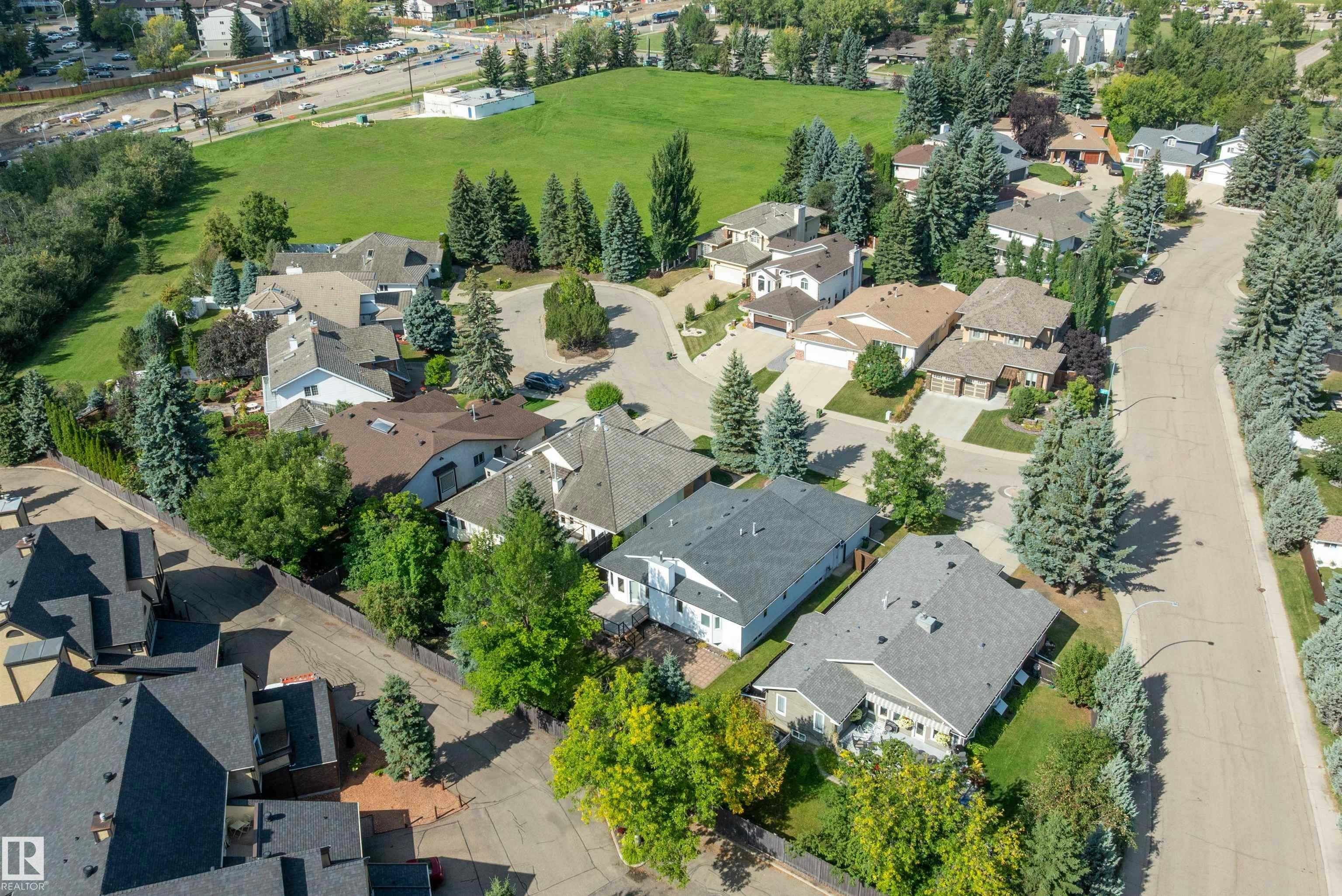 1708 Bearspaw Drive W, Edmonton, AB, T6J 6K5 - 53