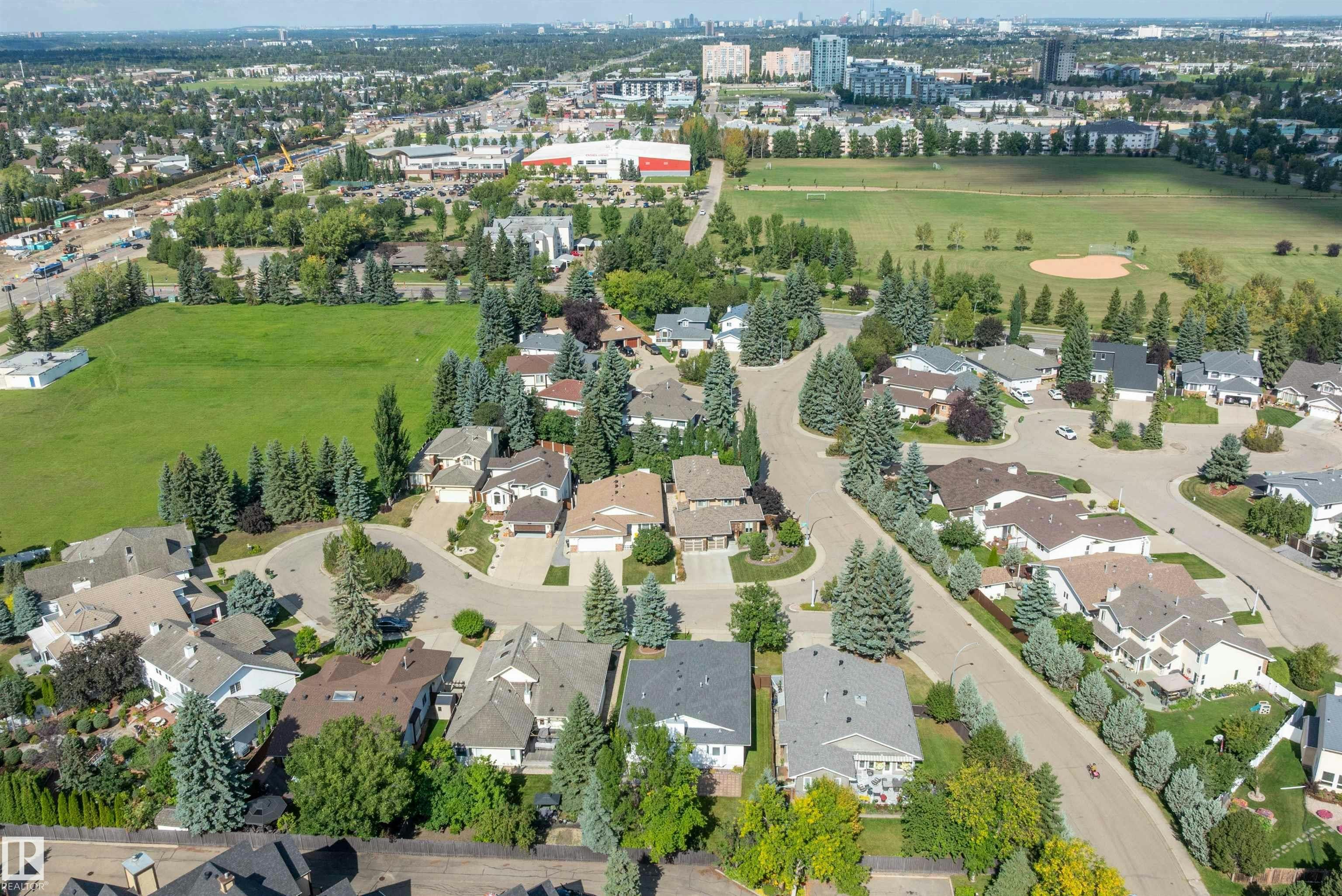 1708 Bearspaw Drive W, Edmonton, AB, T6J 6K5 - 54