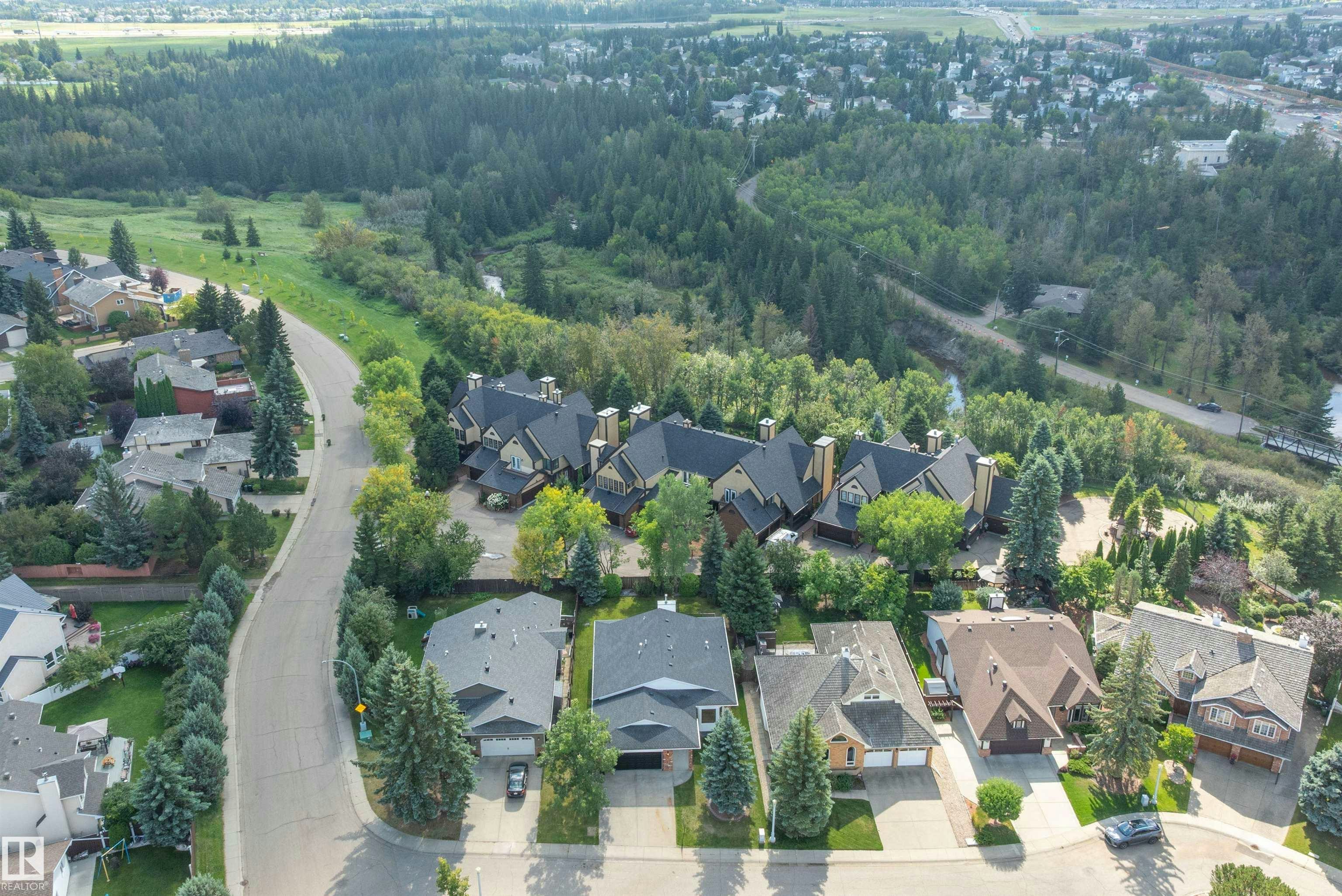 1708 Bearspaw Drive W, Edmonton, AB, T6J 6K5 - 50