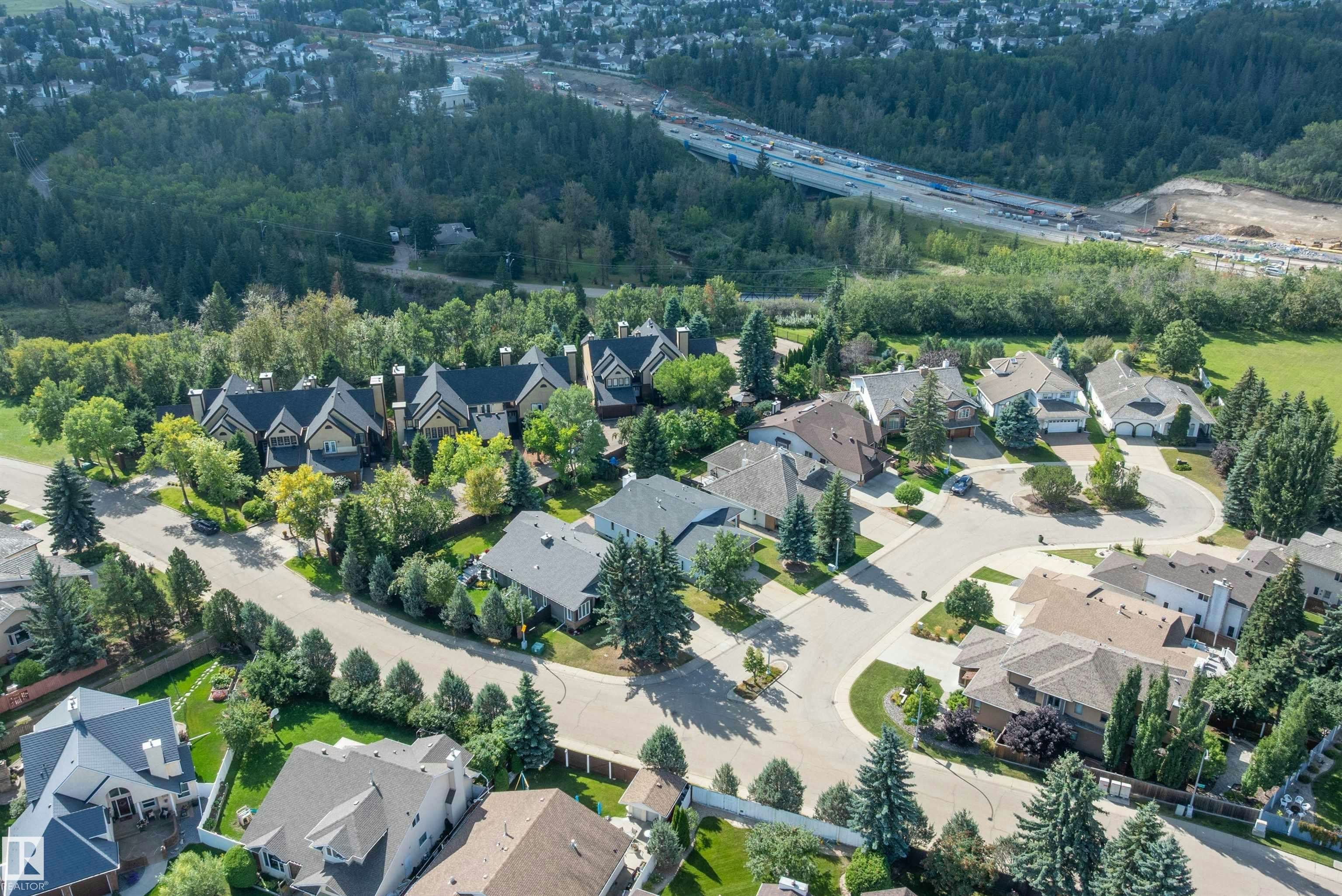 1708 Bearspaw Drive W, Edmonton, AB, T6J 6K5 - 52