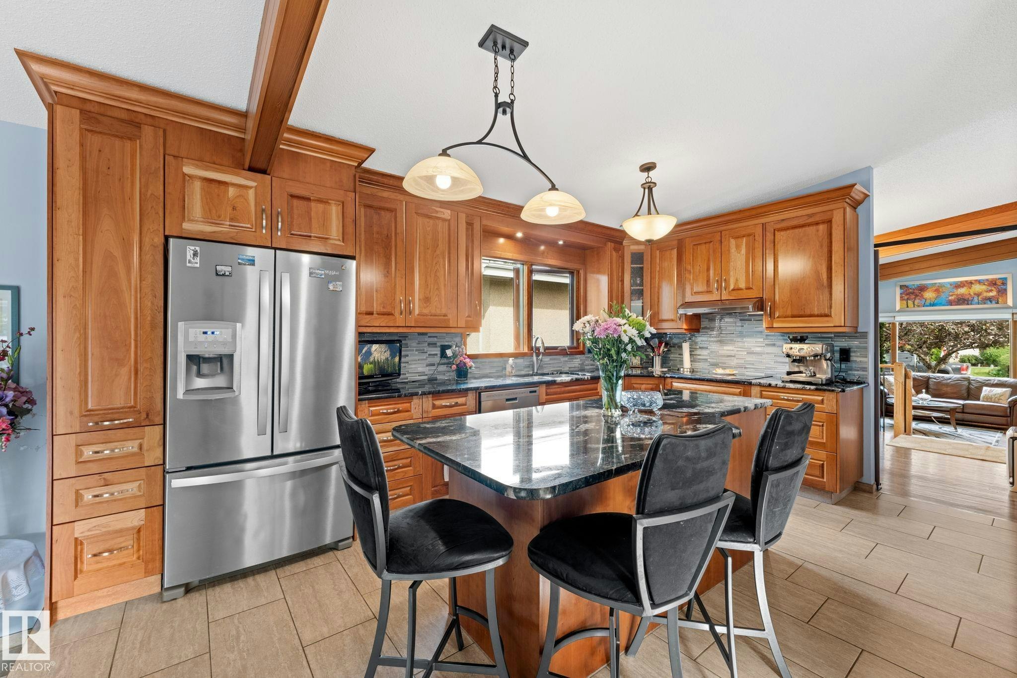 16908 110 Street NW, Edmonton, AB, T5X 2N8