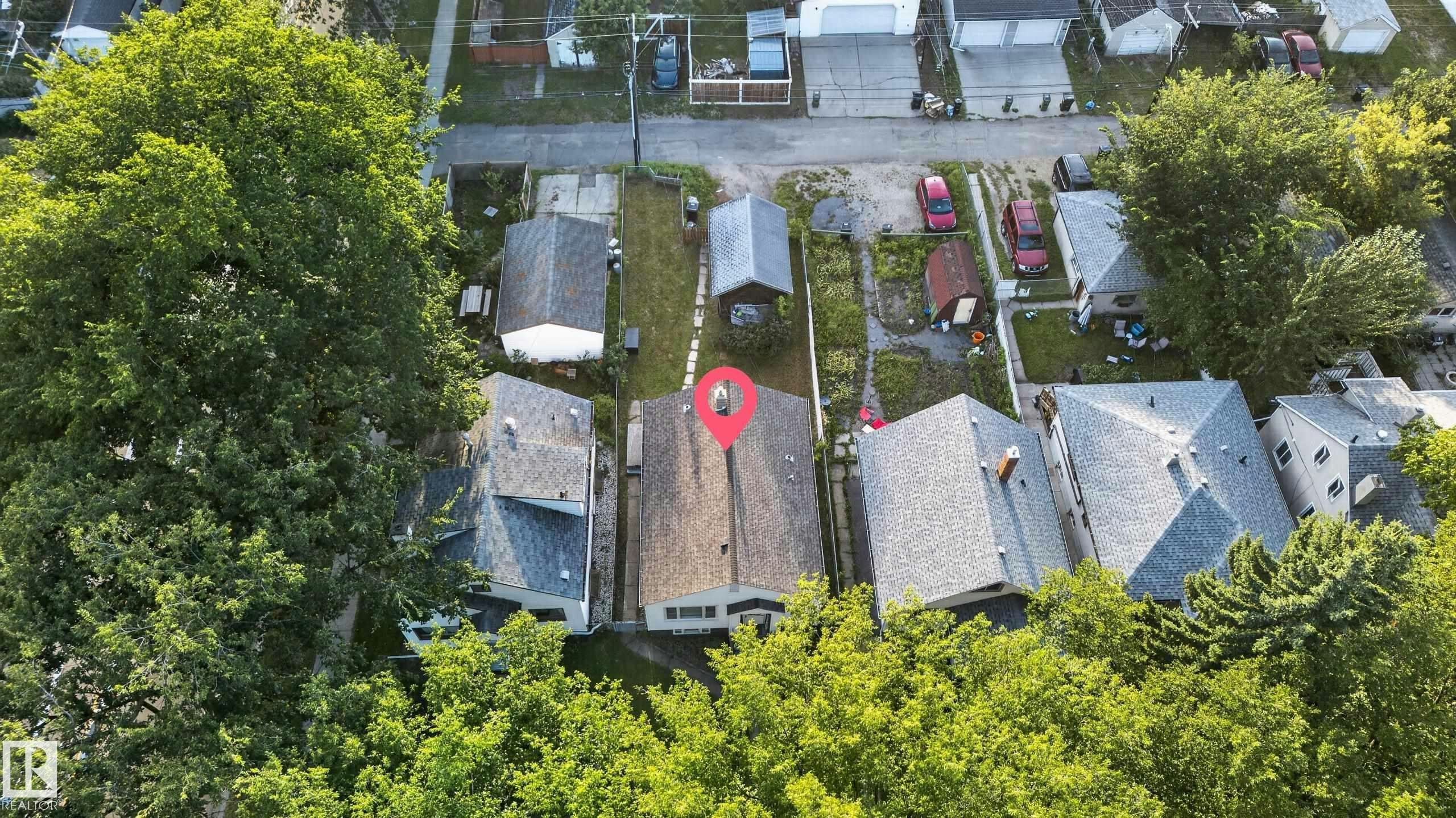 11406 83 Street - 4