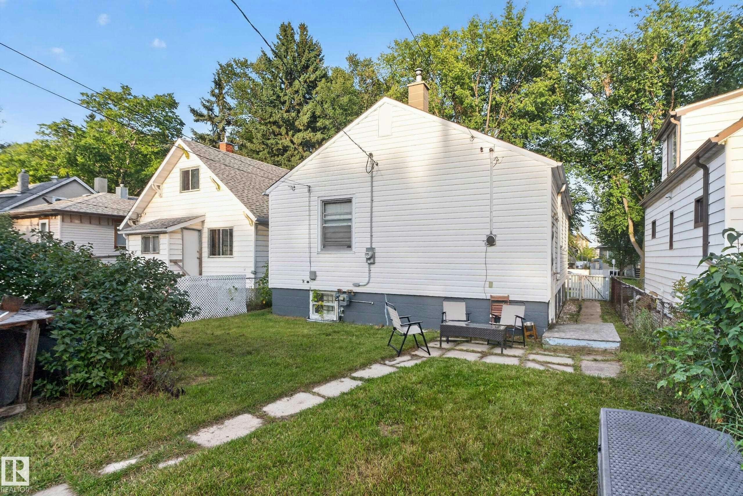 11406 83 Street, Edmonton, AB, T5B 2Y3 - 28