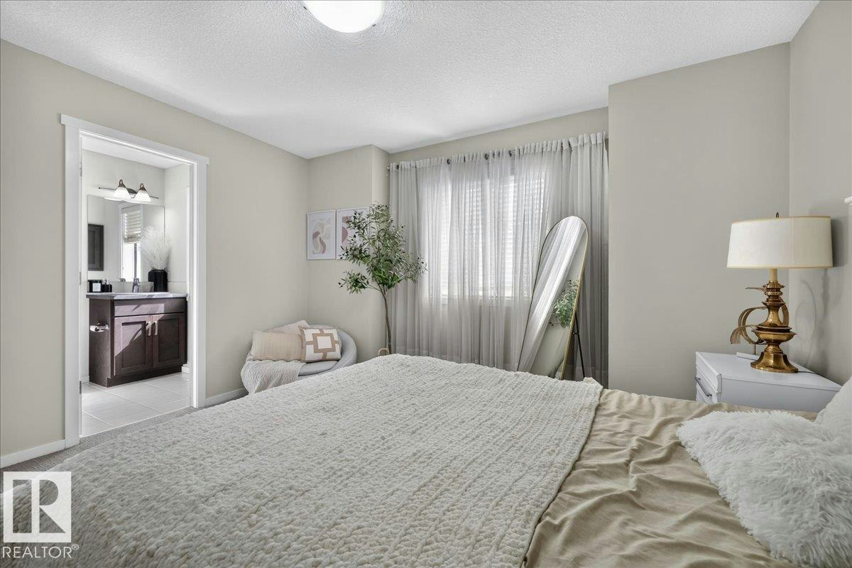 2046 Chalmers Way, Edmonton, AB, T6W 2G1 - 31