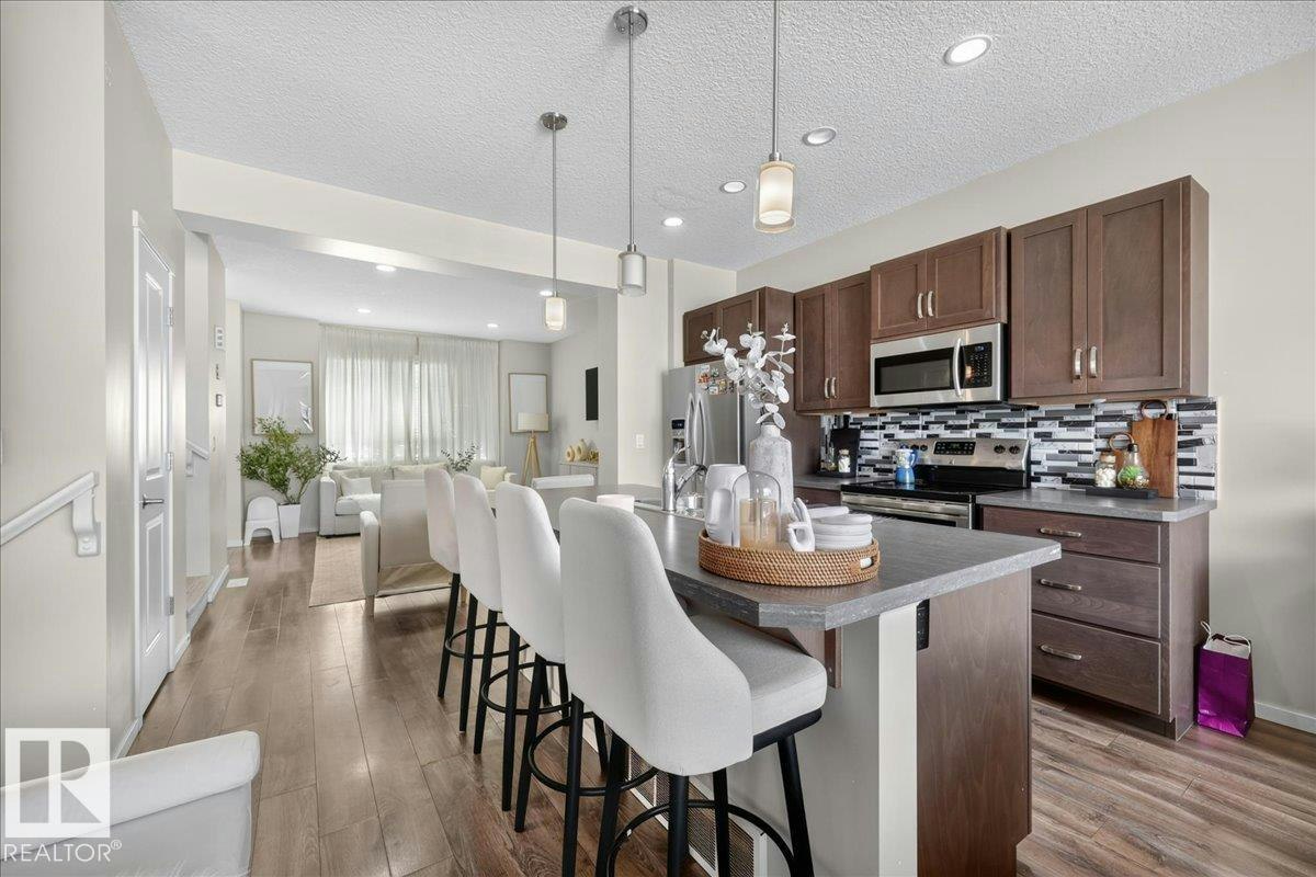 2046 Chalmers Way, Edmonton, AB, T6W 2G1 - 15