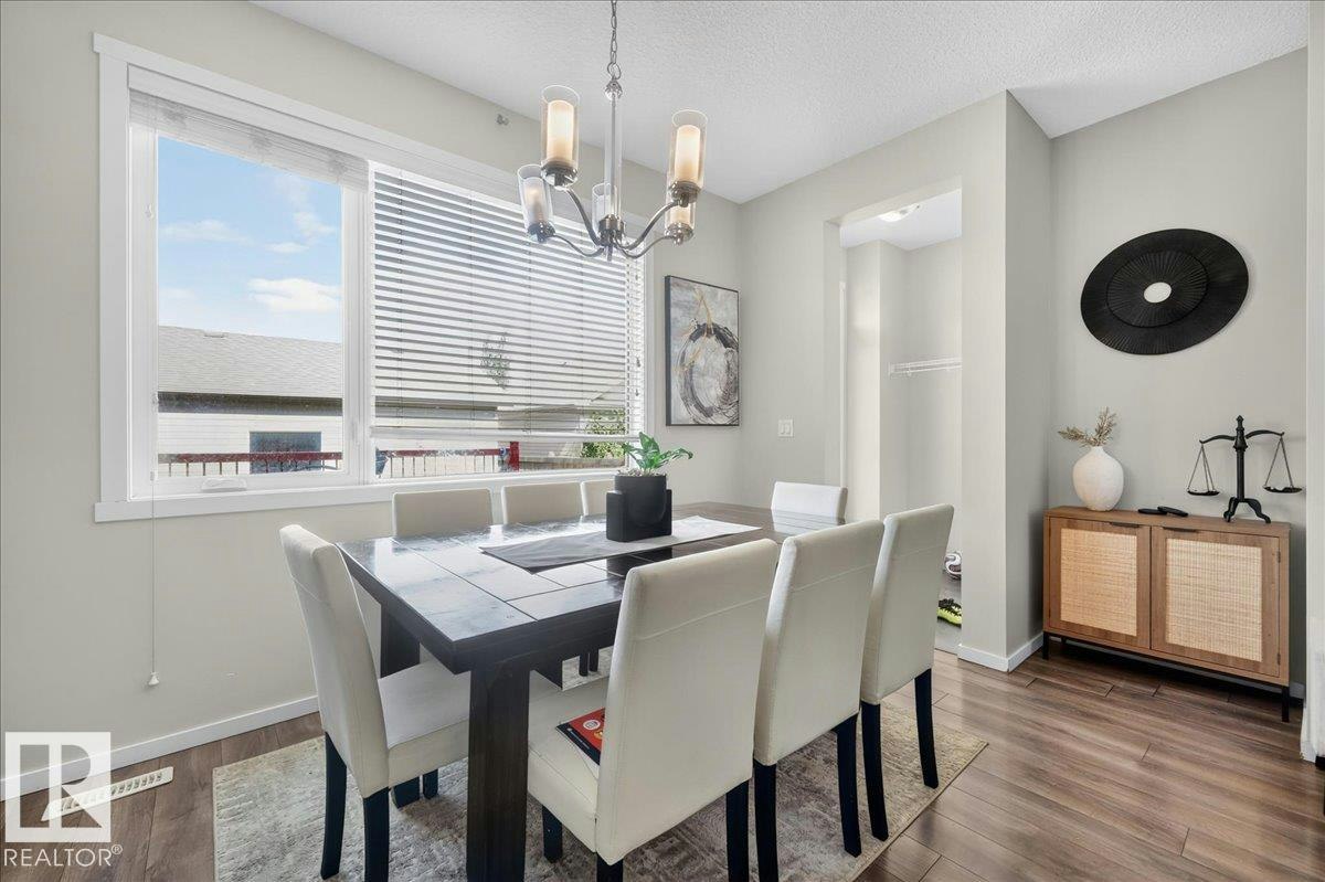 2046 Chalmers Way, Edmonton, AB, T6W 2G1 - 17