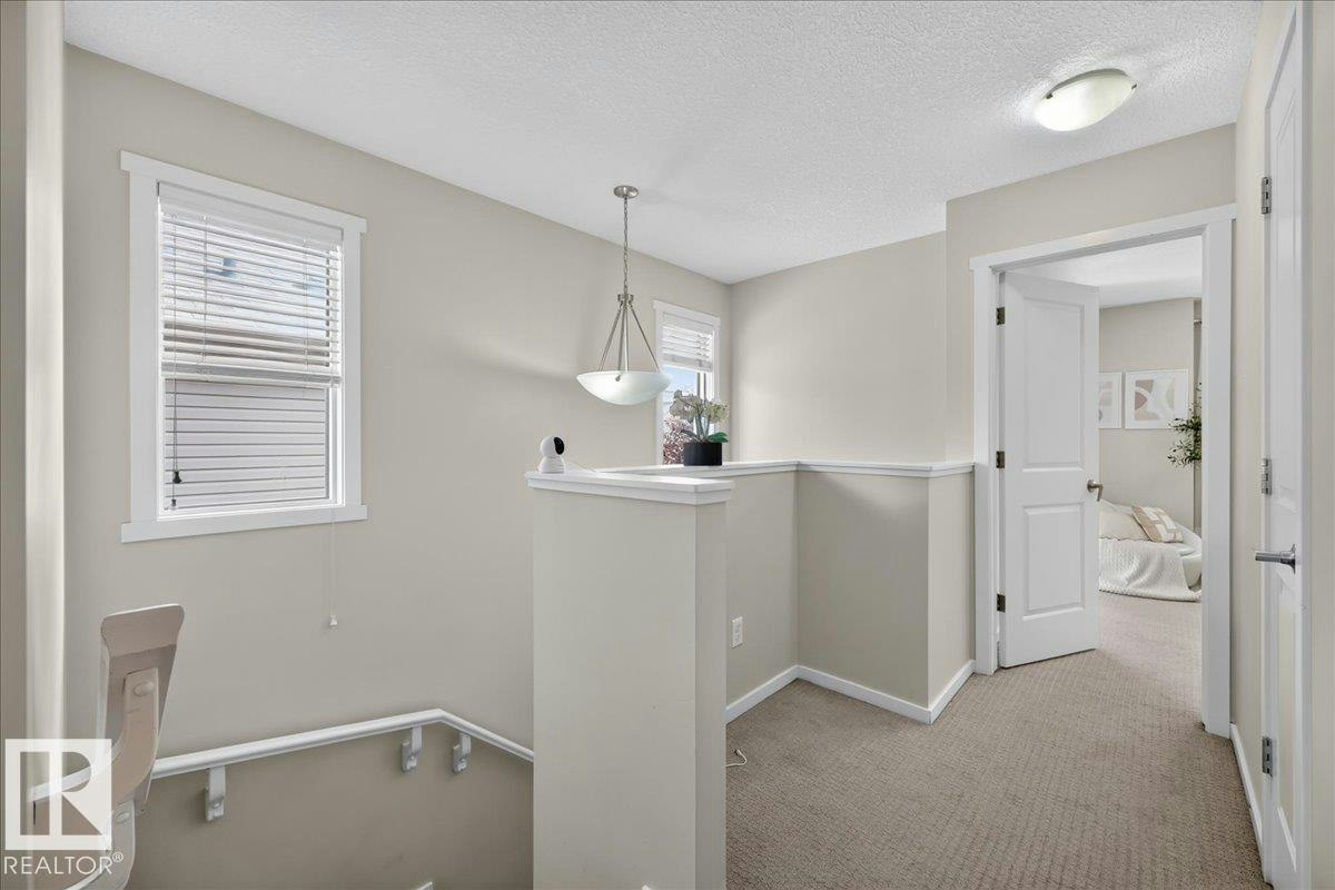 2046 Chalmers Way, Edmonton, AB, T6W 2G1 - 23