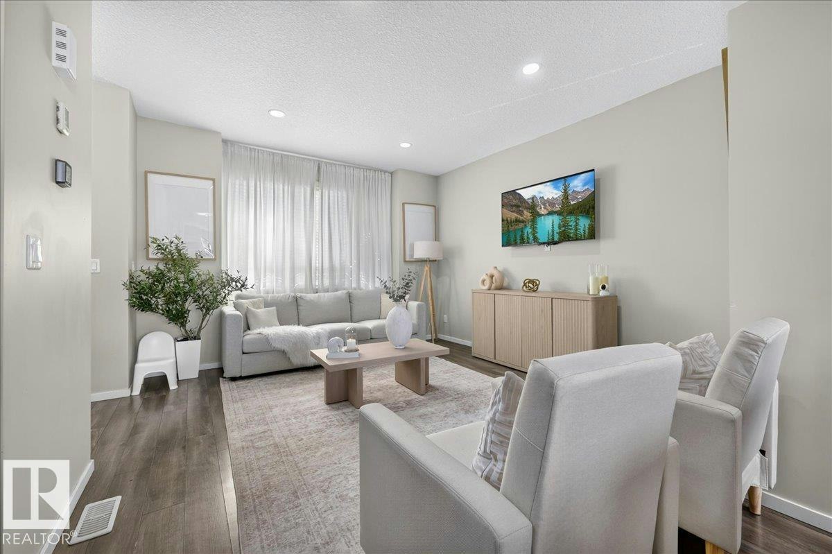 2046 Chalmers Way, Edmonton, AB, T6W 2G1 - 9