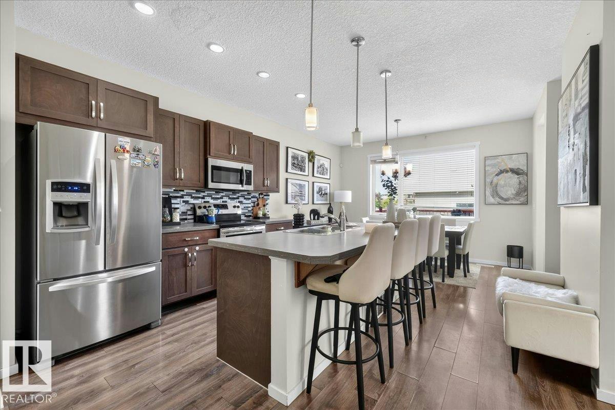 2046 Chalmers Way, Edmonton, AB, T6W 2G1 - 12