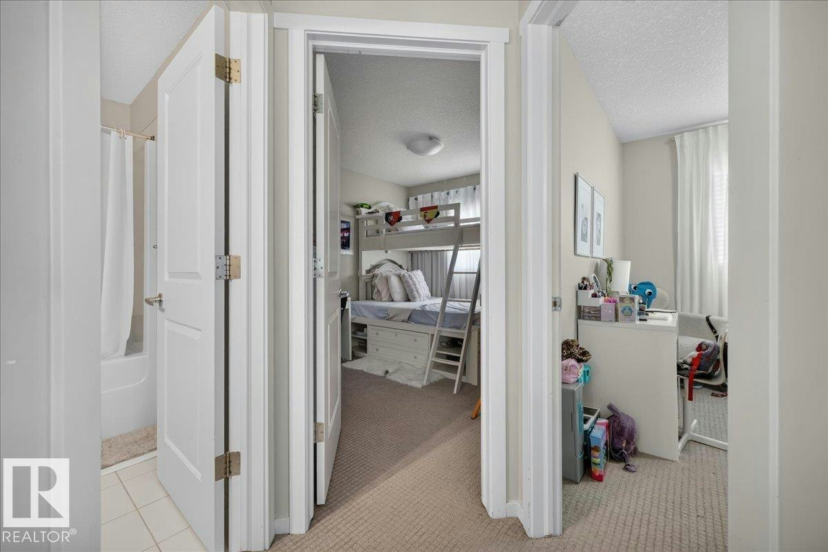 2046 Chalmers Way, Edmonton, AB, T6W 2G1 - 25