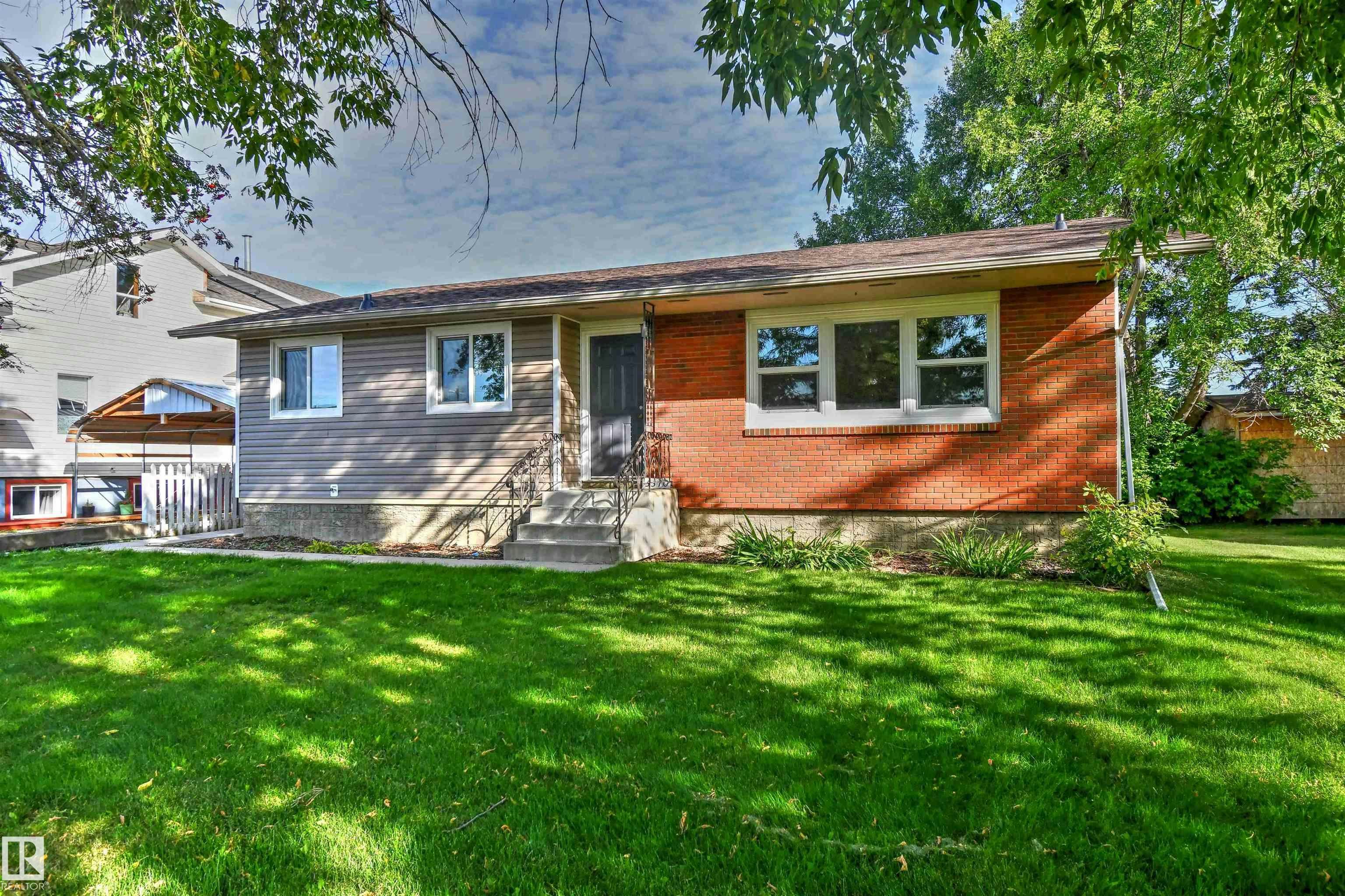 5310 51 Avenue, St. Paul Town, AB, T0A 3A1