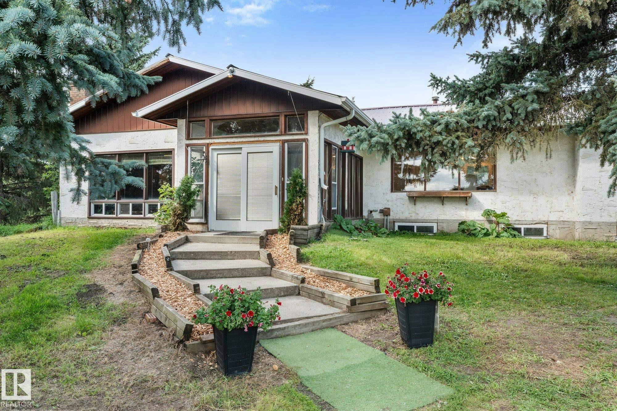 2324 Hghway 16, Rural Parkland County, AB, T7Y 0G7
