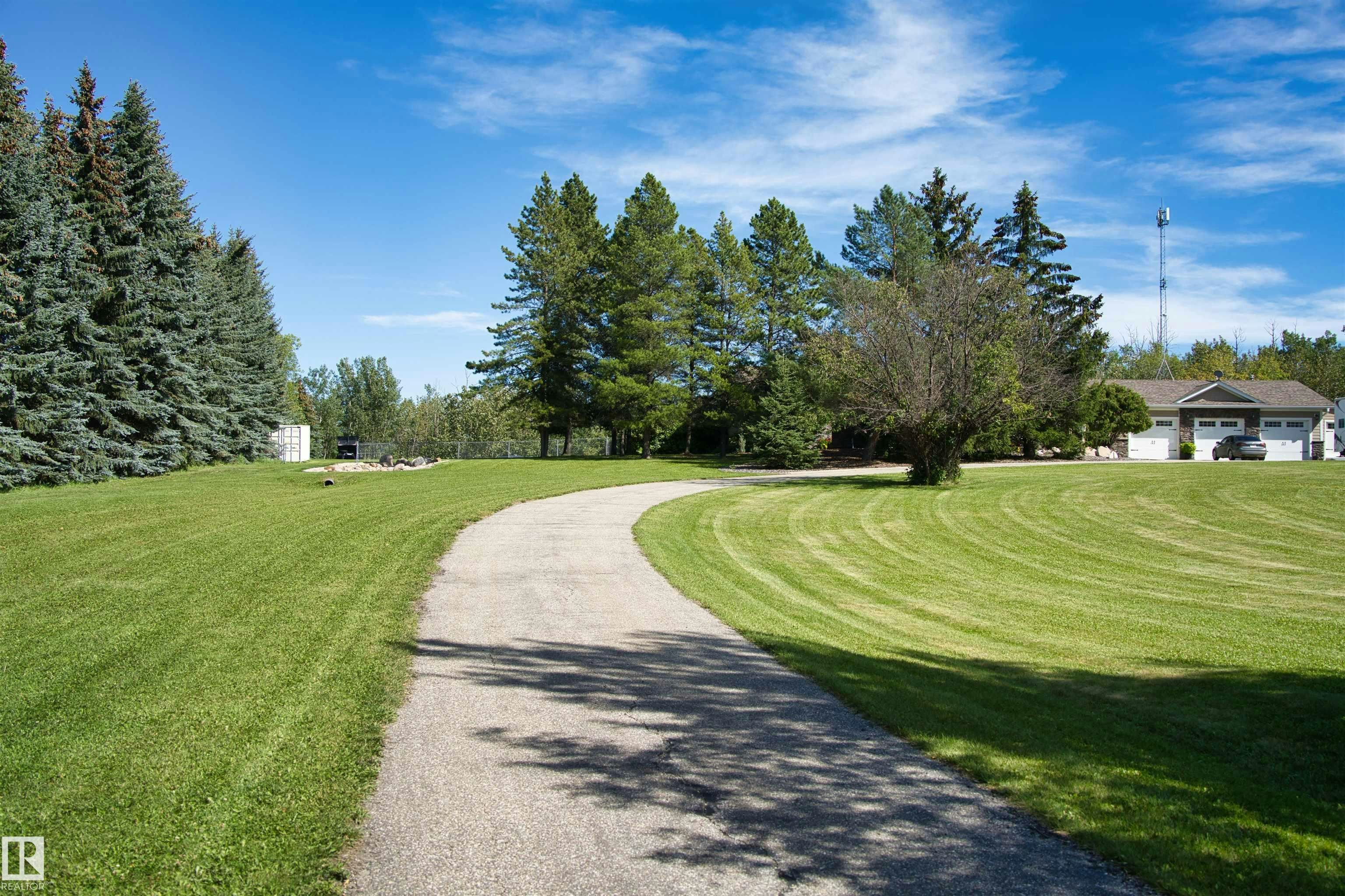 39-53504 Rge Road 274, Rural Parkland County, AB, T7X 3T1