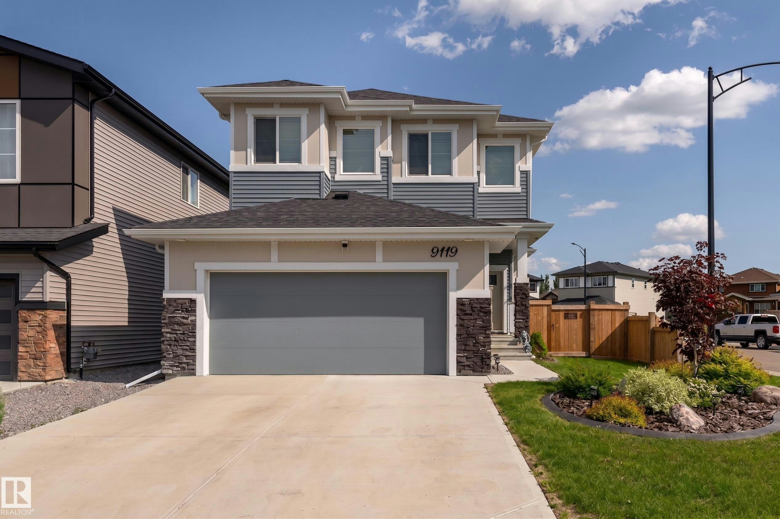 9119 183 Avenue, Edmonton, AB, T5Z 0S6