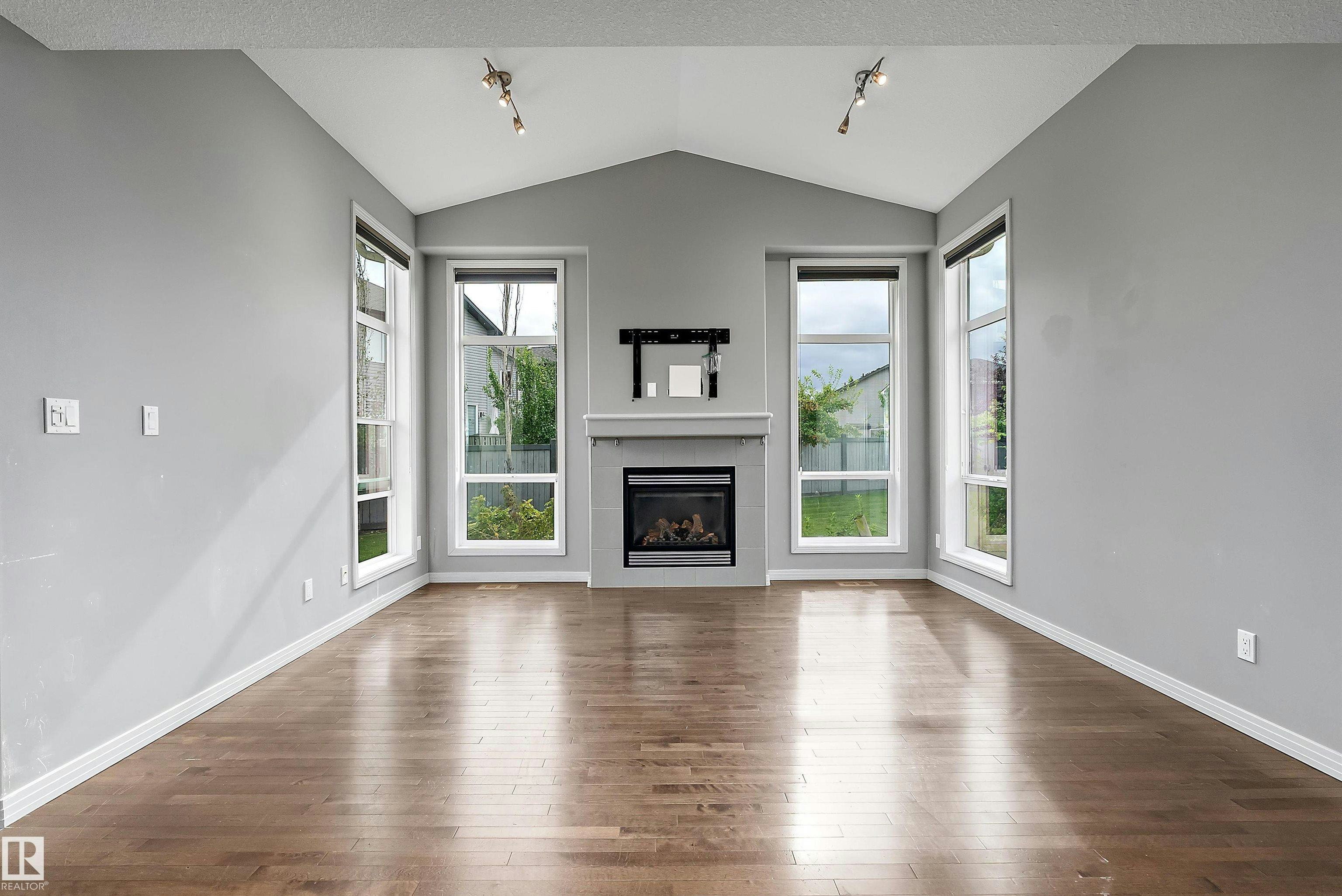 740 173 Street, Edmonton, AB, T6W 0M4