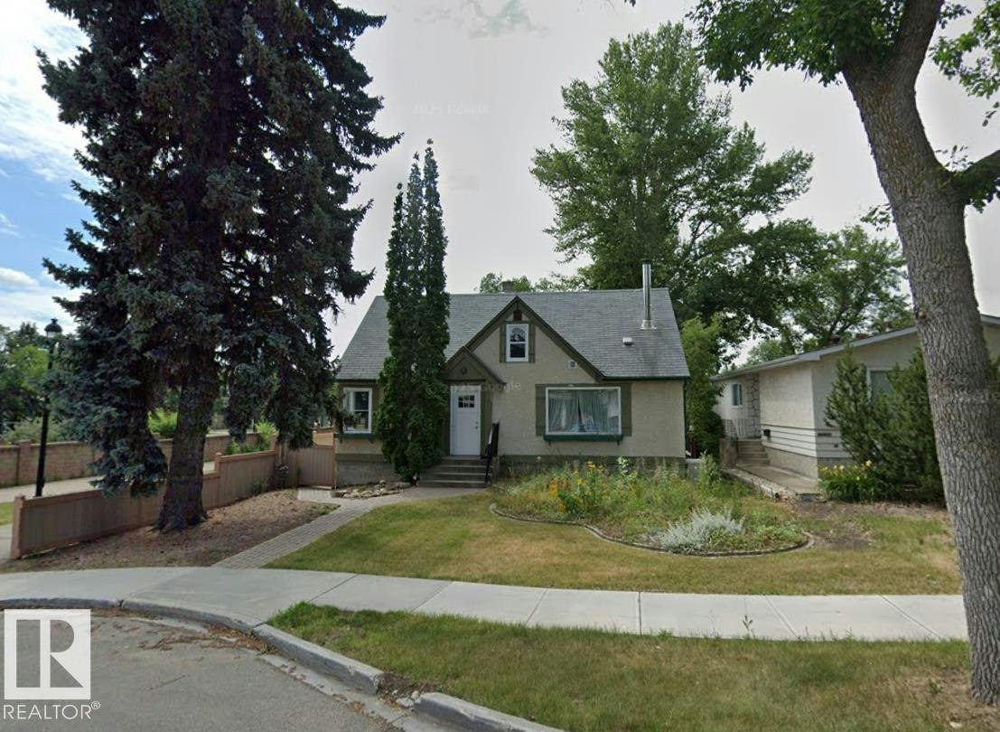 11411 79 Avenue, Edmonton, AB, T6G 0P5