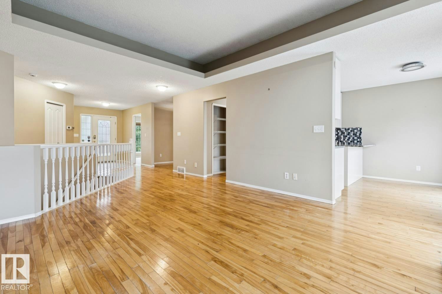 1190 Potter Greens Drive, Edmonton, AB, T5T 5Y5 - 11
