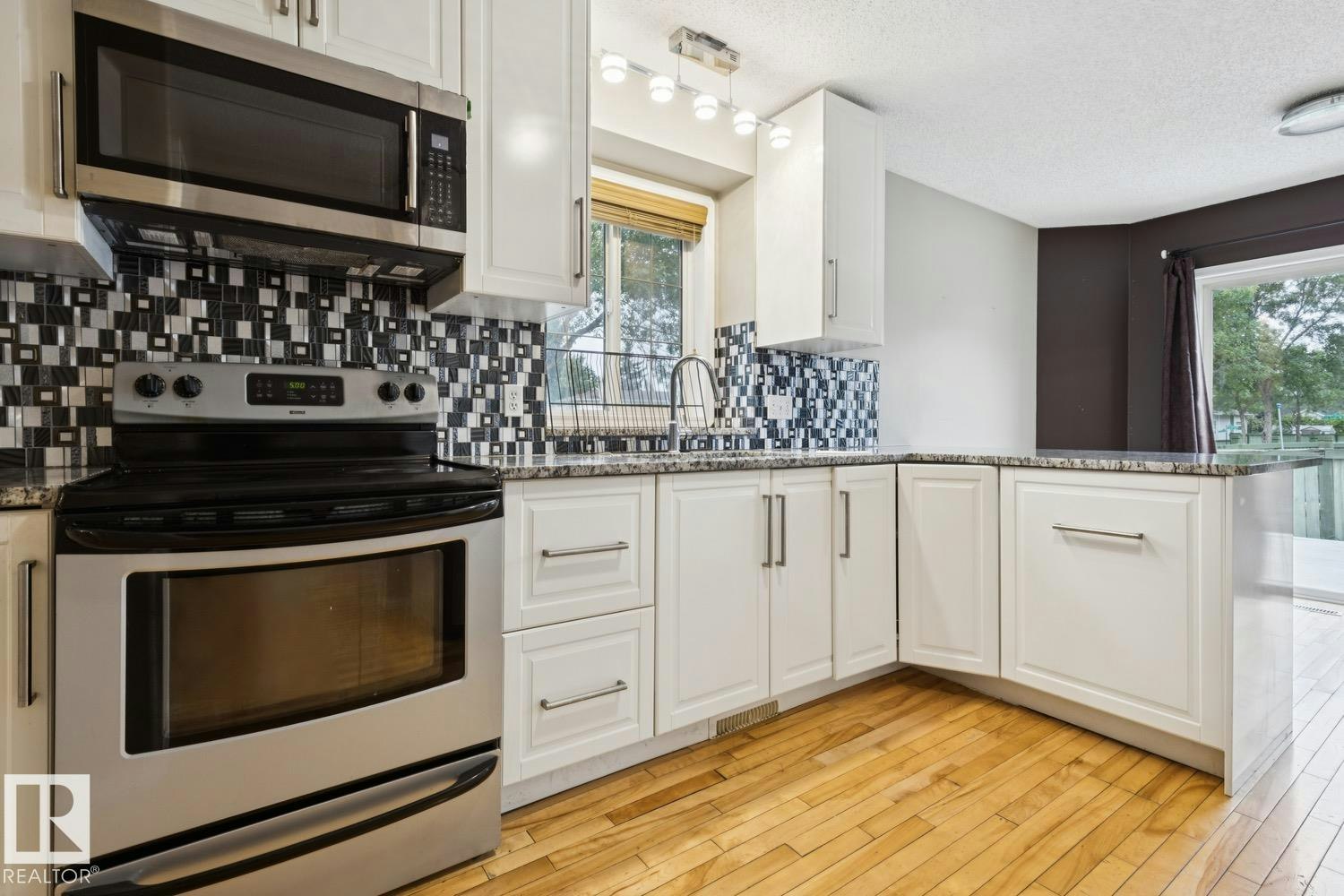 1190 Potter Greens Drive, Edmonton, AB, T5T 5Y5 - 16
