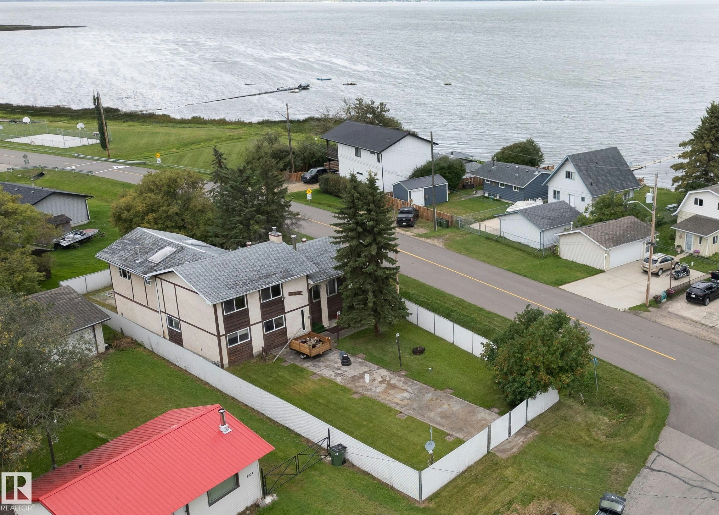 5039 64 Street, Rural Lac Ste. Anne County, AB, T0E 0A0
