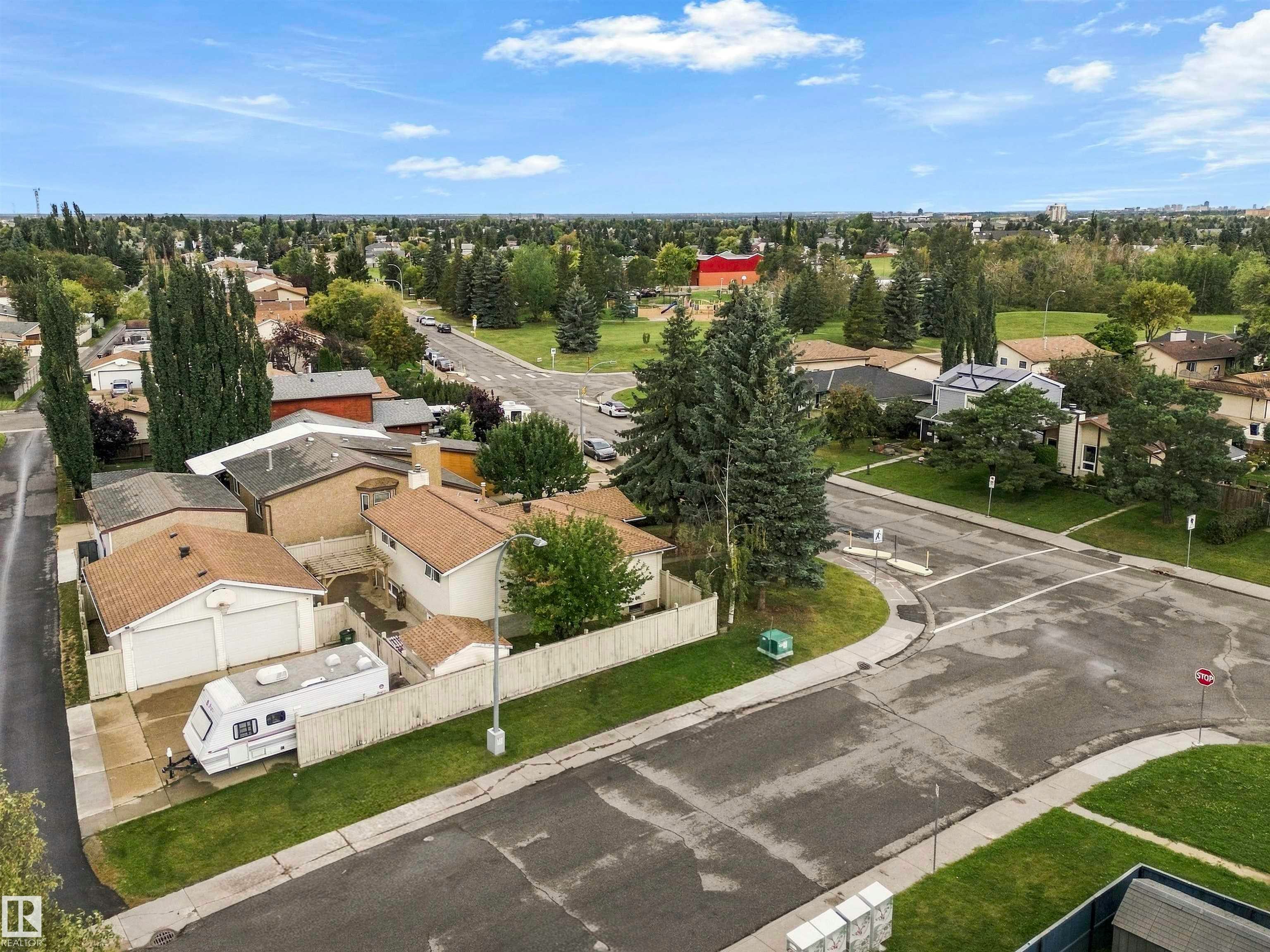 3803 12 Avenue, Edmonton, AB, T6L 4A9