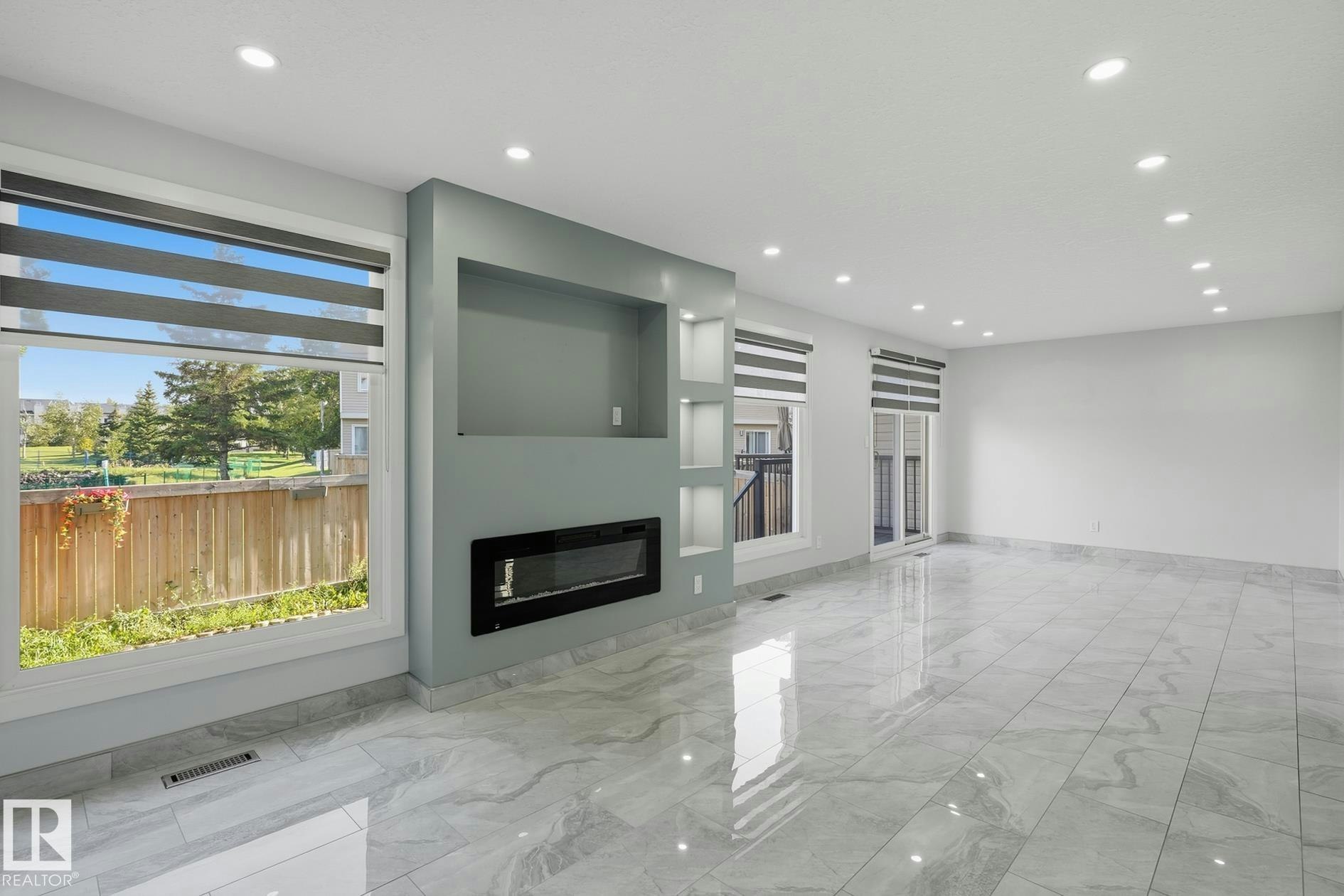 419 Dunluce Road, Edmonton, AB, T5X 4Y5