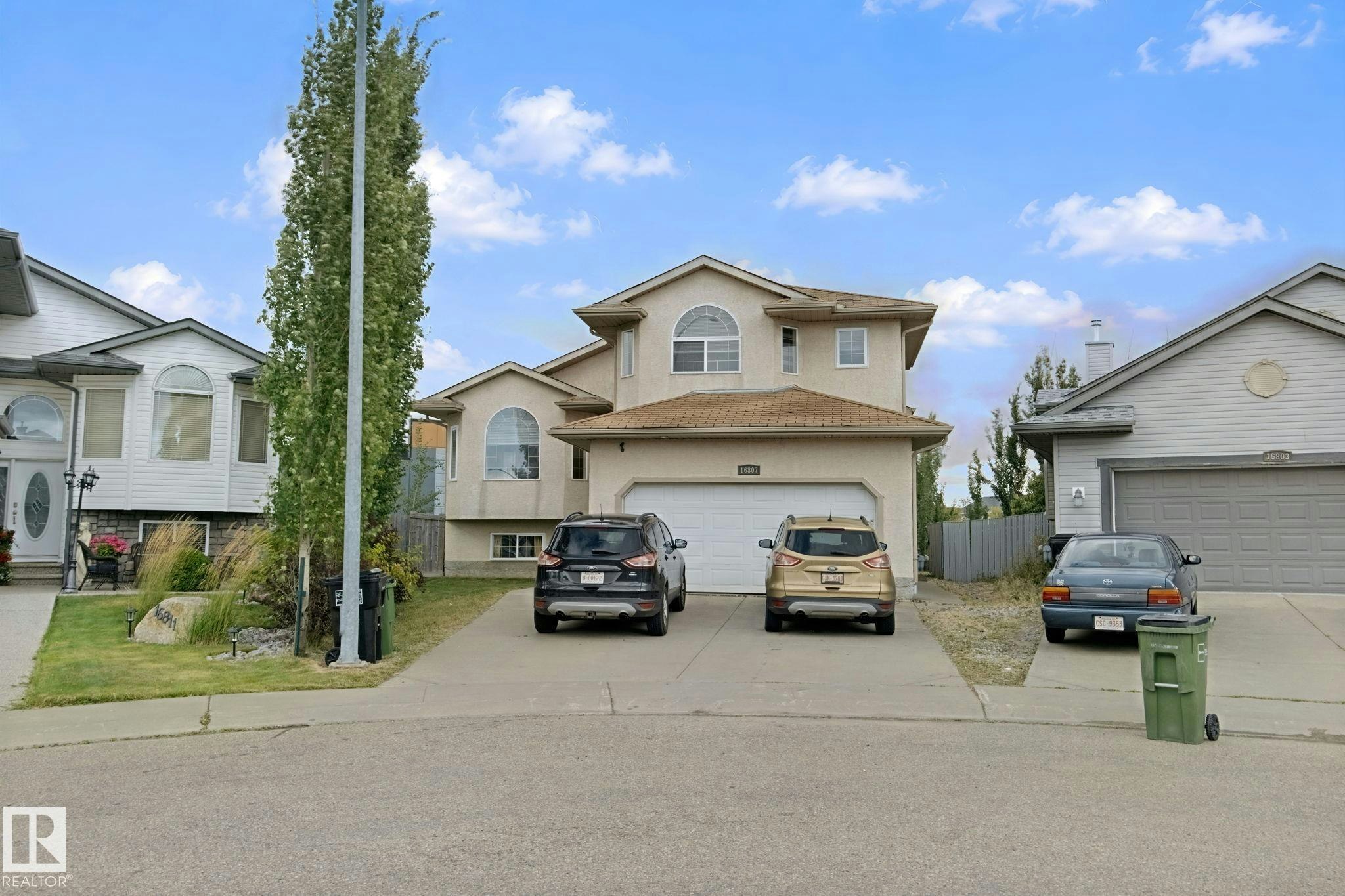 16807 78 Street NW, Edmonton, AB, T5Z 3Y6