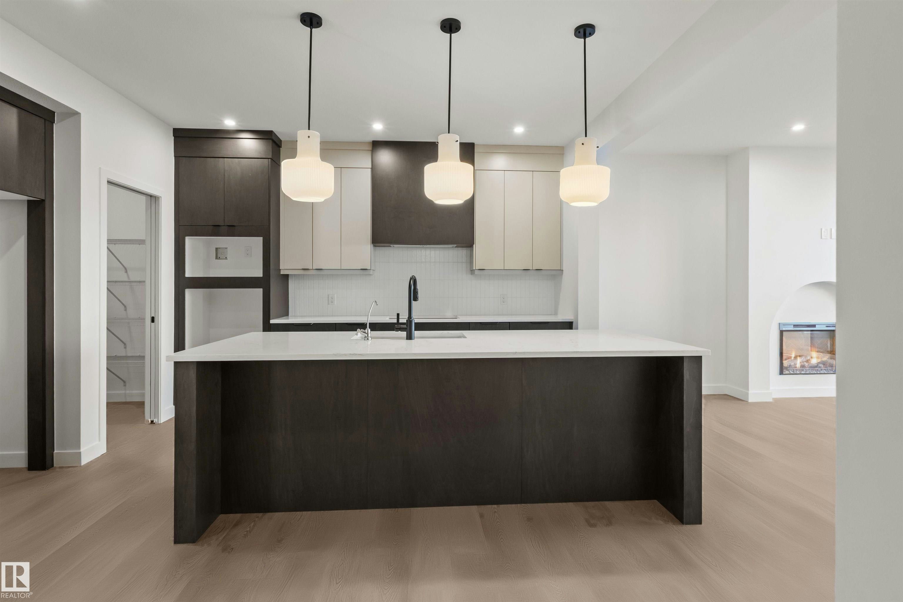 3416 126 Street, Edmonton, AB, T6W 5Z8