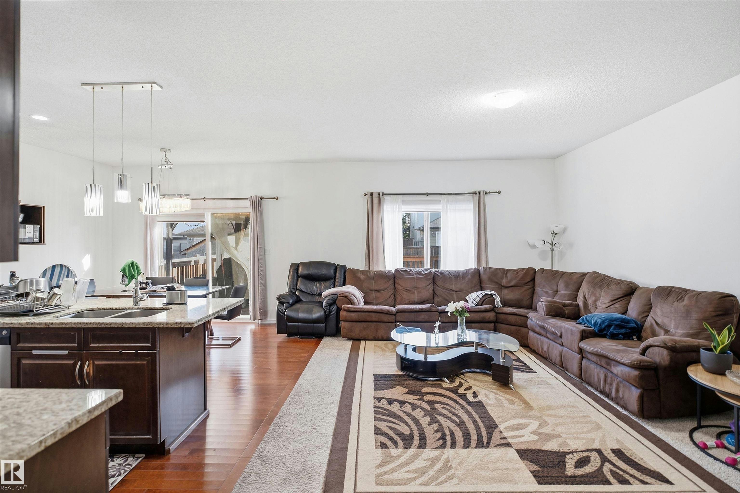 1523 36 Avenue, Edmonton, AB, T6T 0M5 - 9