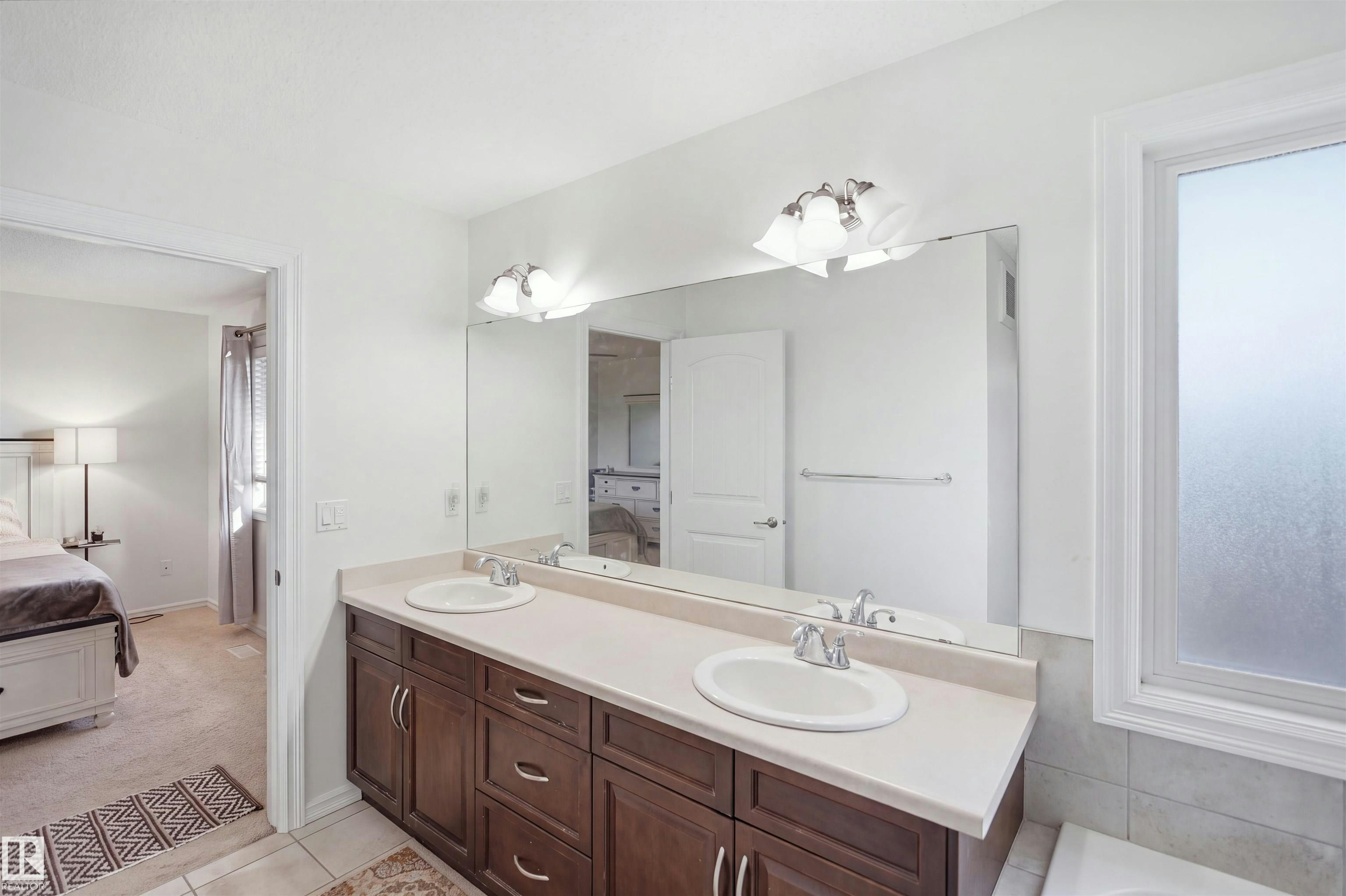 1523 36 Avenue, Edmonton, AB, T6T 0M5 - 39
