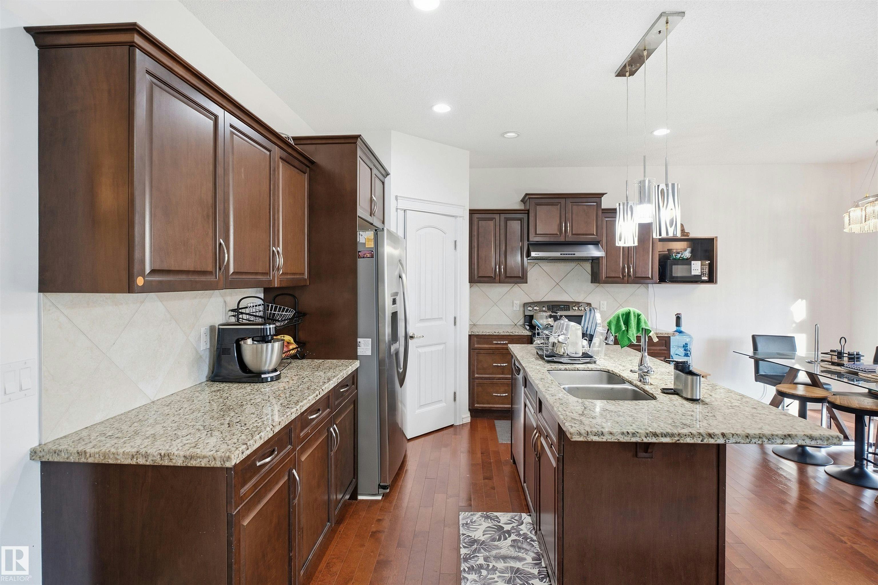 1523 36 Avenue, Edmonton, AB, T6T 0M5 - 14