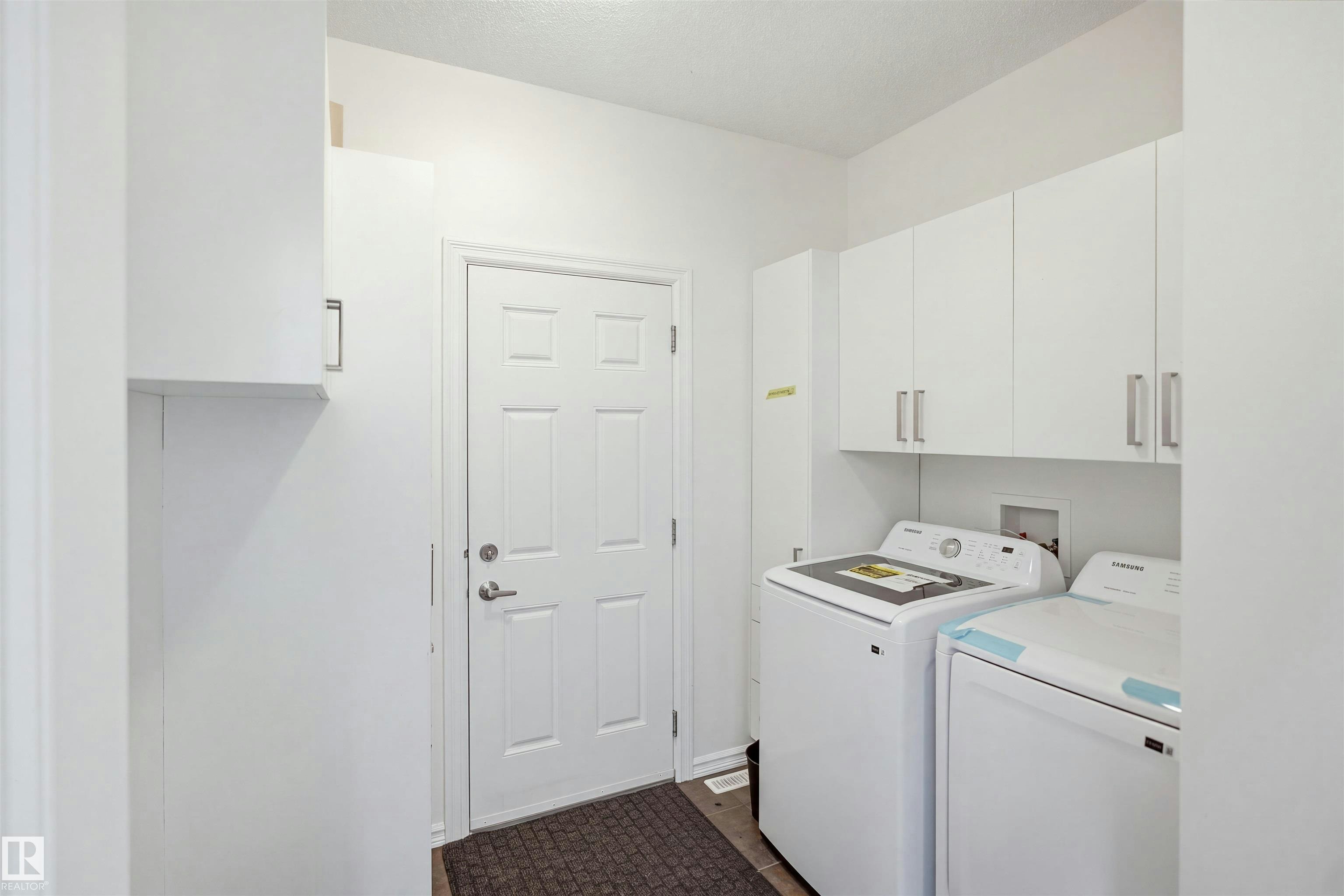 1523 36 Avenue, Edmonton, AB, T6T 0M5 - 8
