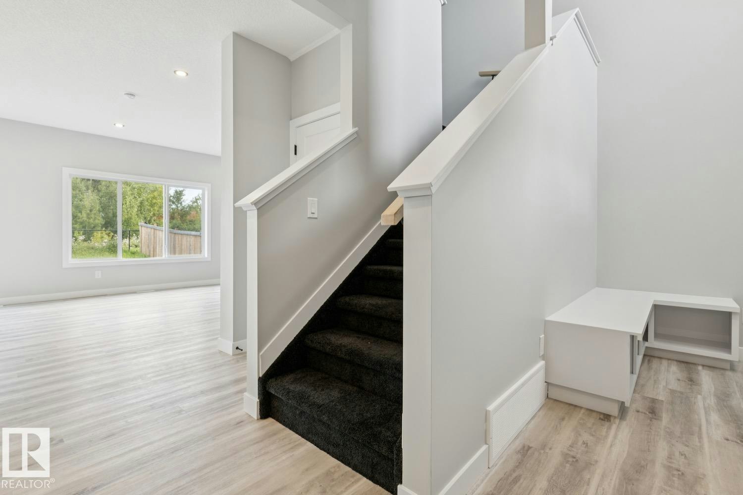 36 Maple Crescent - 4