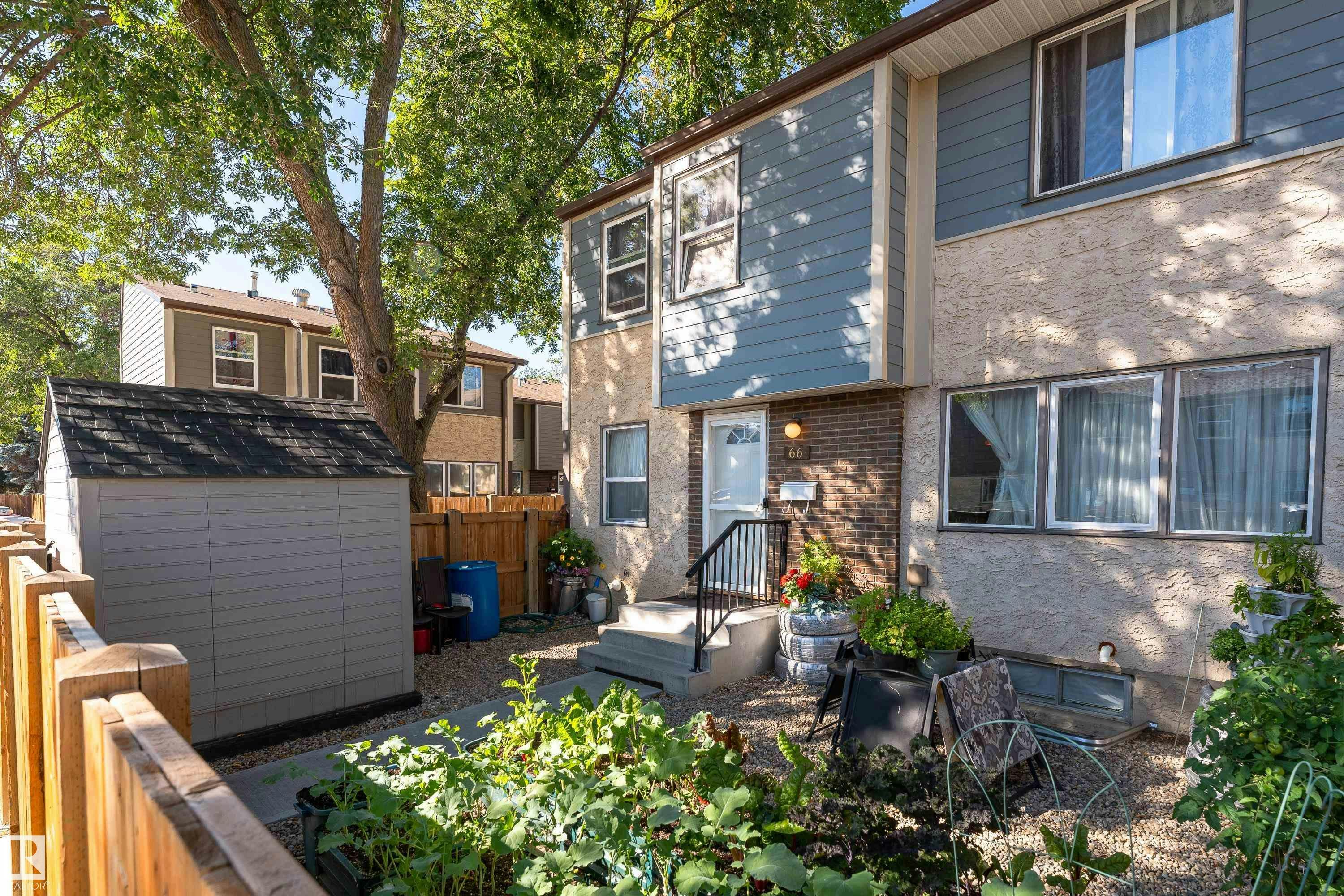 66 Willowdale Place, Edmonton, AB, T5T 1Z4