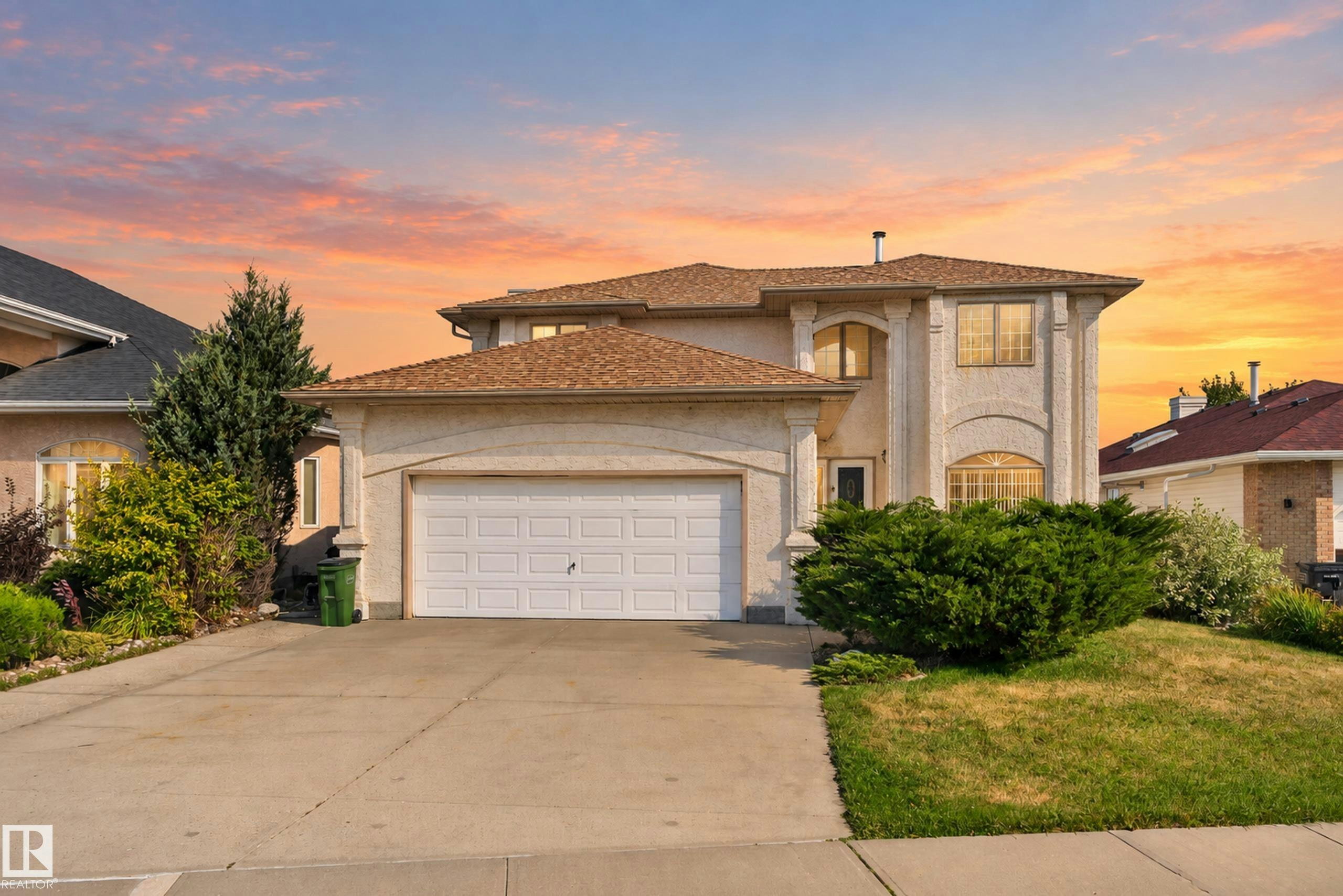 15819 58 Street, Edmonton, AB, T5Y 2R4