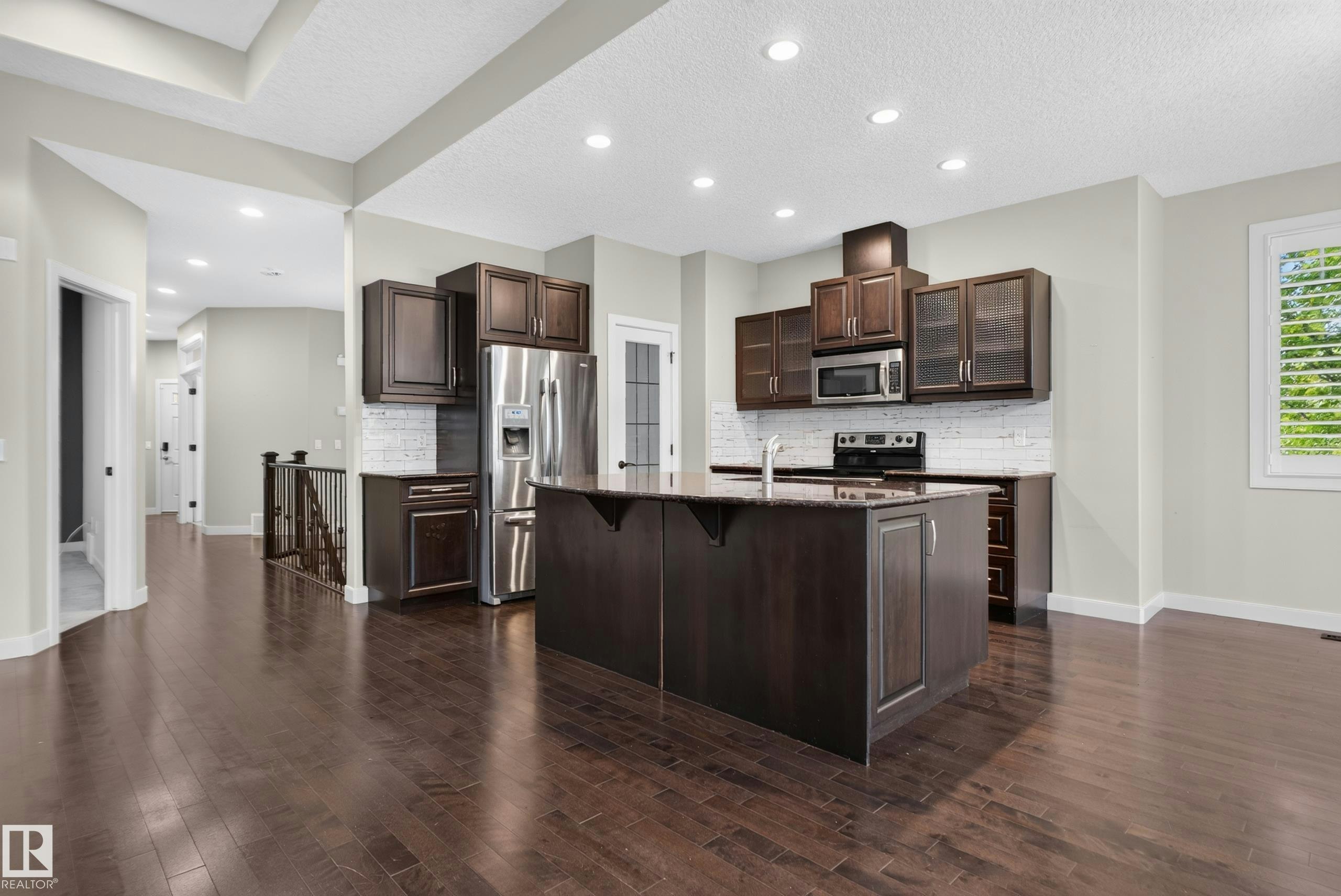 904 Armitage Court, Edmonton, AB, T6W 0K6 - 17