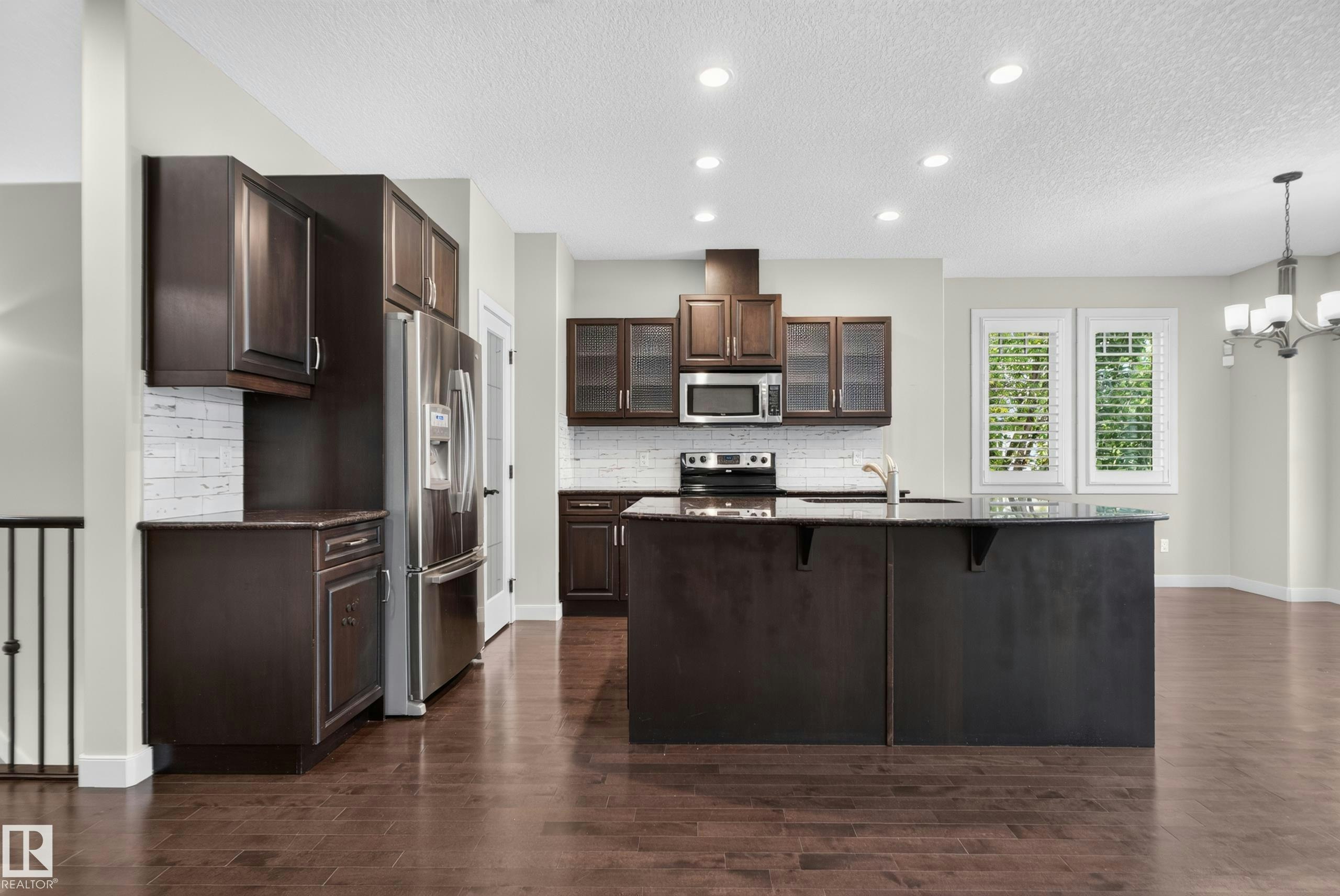 904 Armitage Court, Edmonton, AB, T6W 0K6 - 18