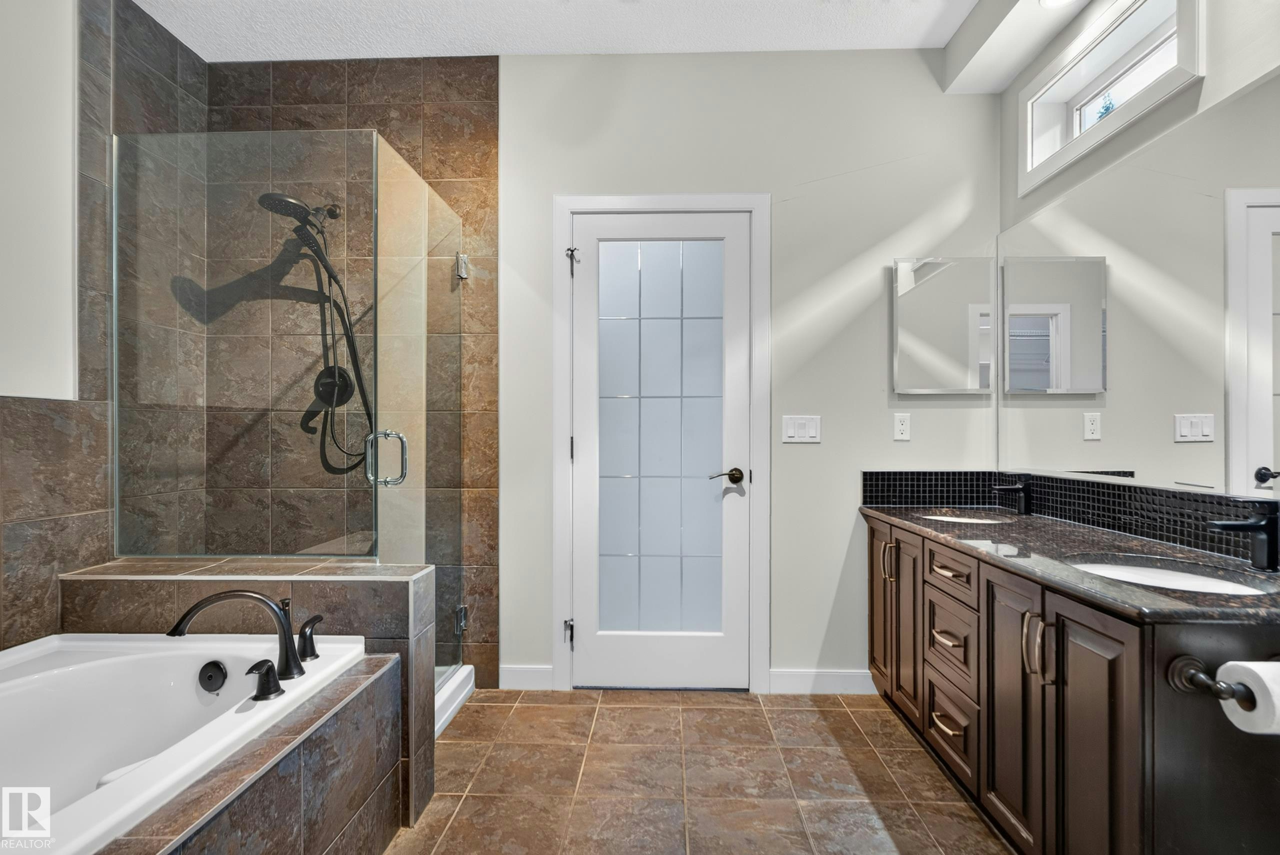 904 Armitage Court, Edmonton, AB, T6W 0K6 - 31