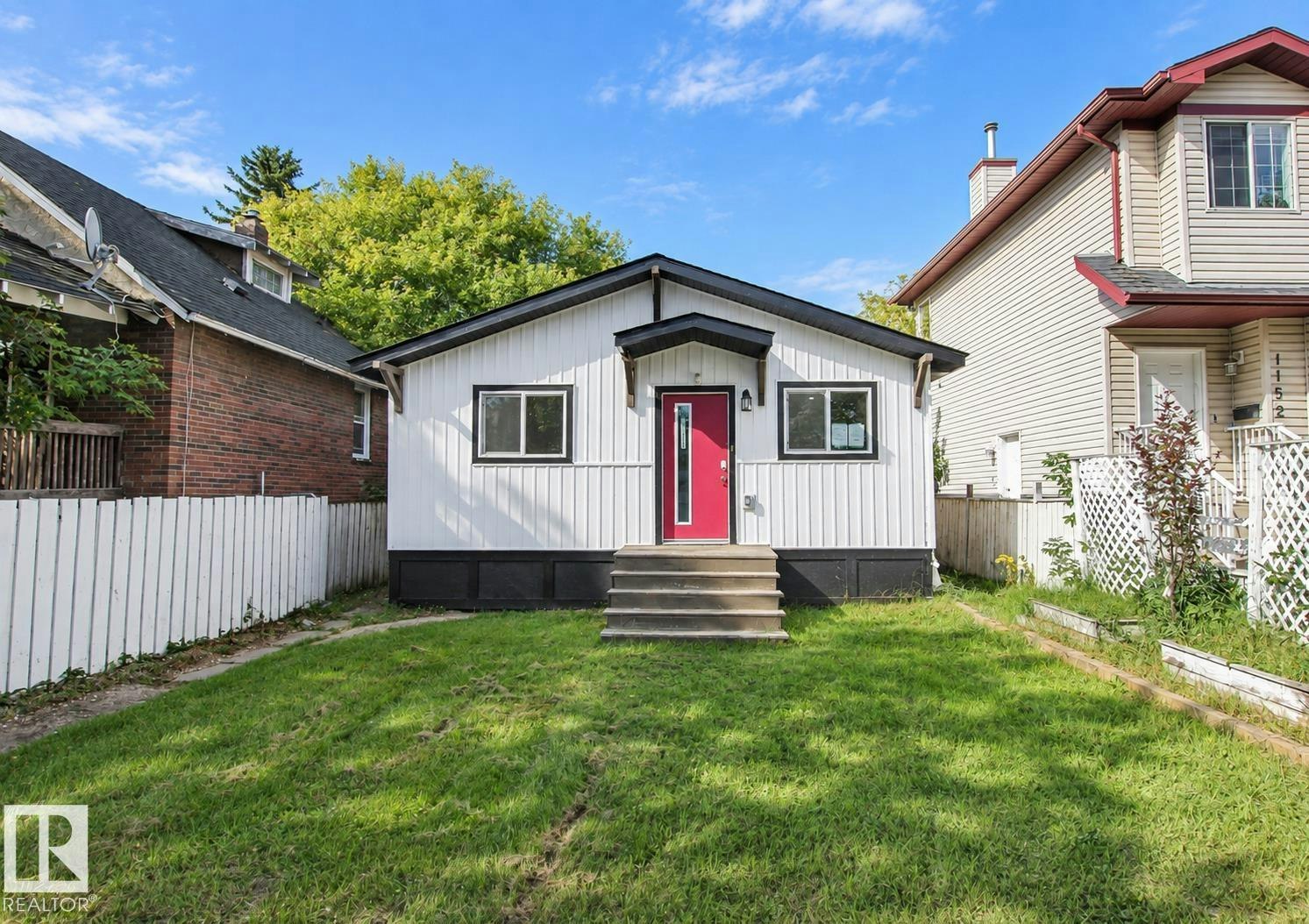11524 81 Street, Edmonton, AB, T5B 2R8