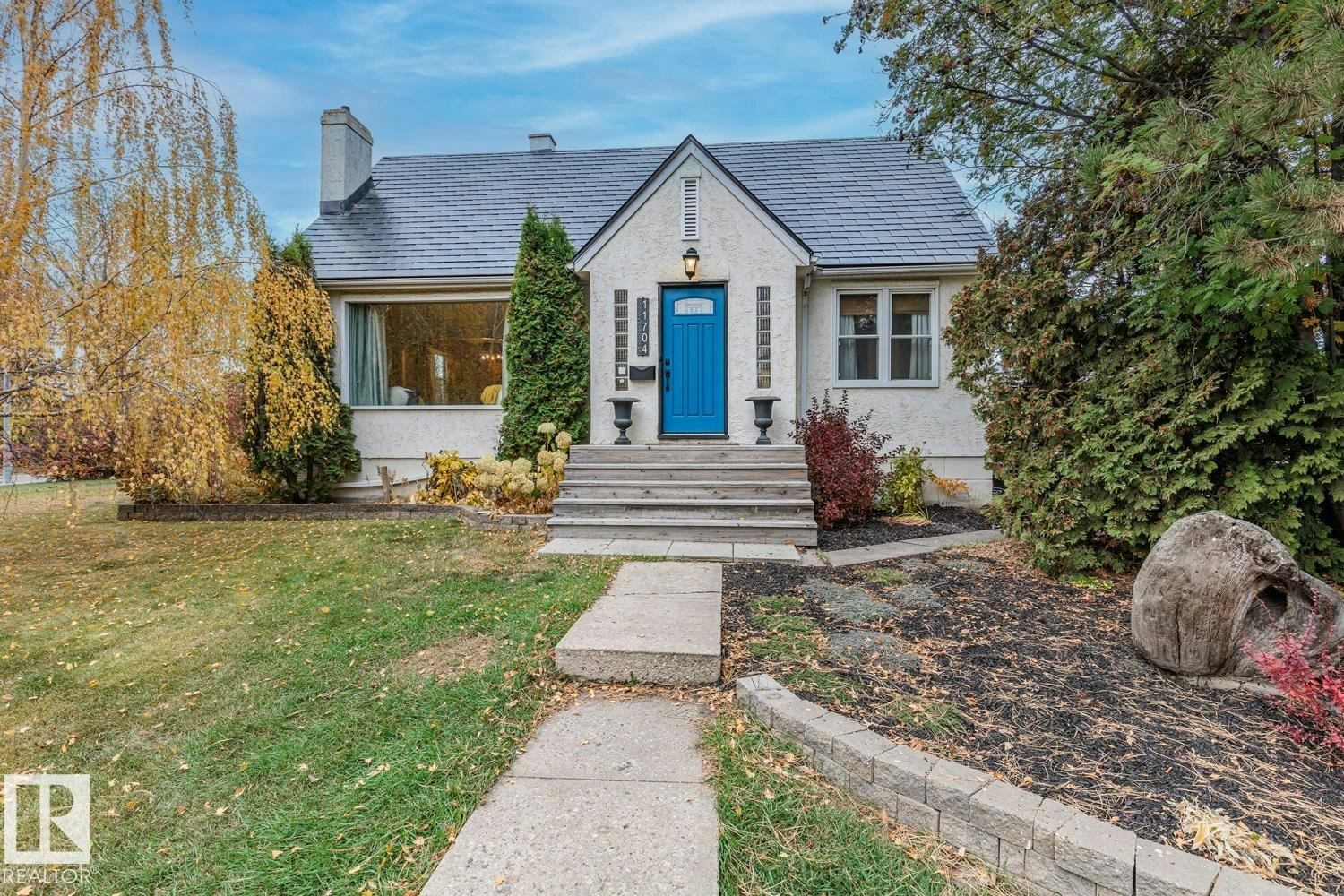 11704 110a Avenue, Edmonton, AB, T5H 1K8