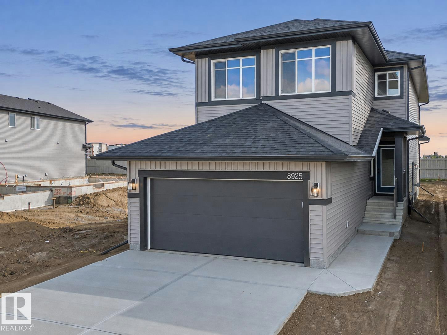 8925 223a Street, Edmonton, AB, T5T 7X2