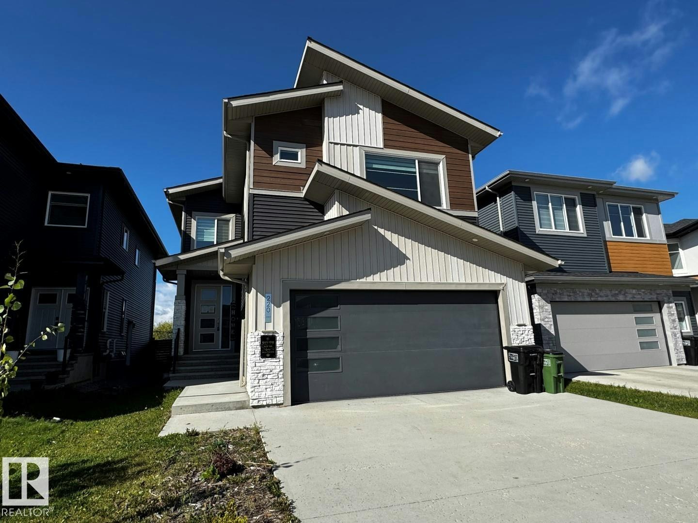 220 42 Street, Edmonton, AB, T6X 3A2