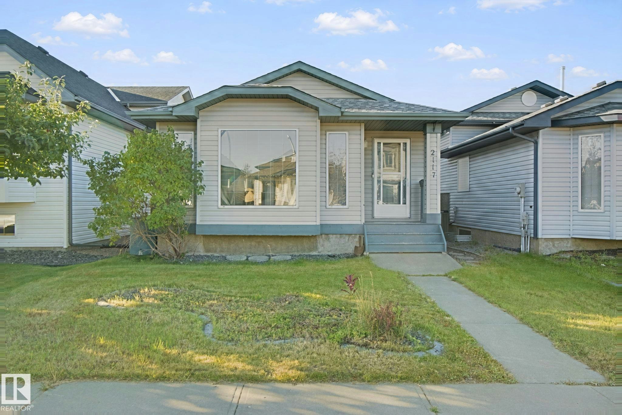 2117 36 Avenue, Edmonton, AB, T6T 1S3