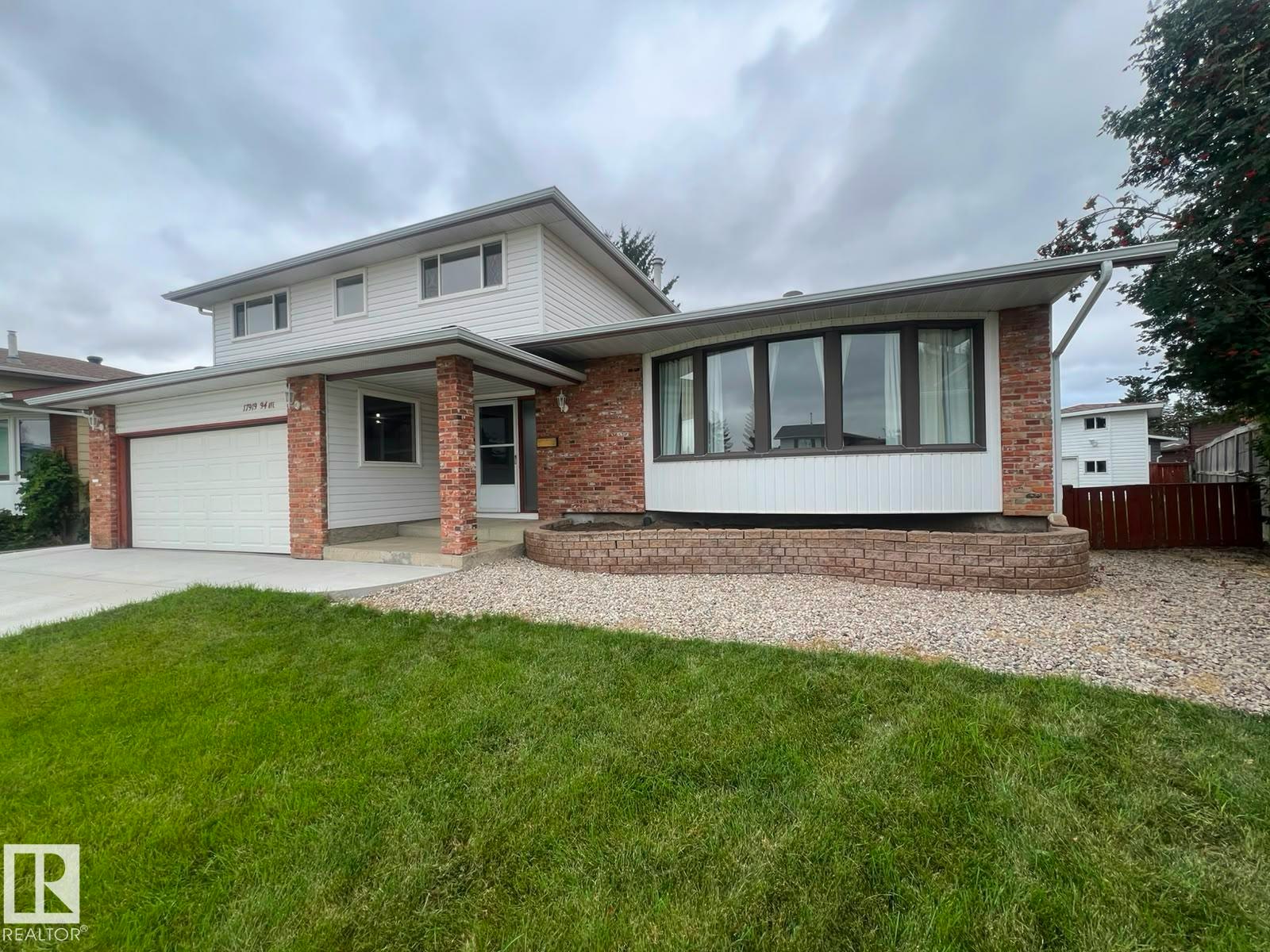 17919 94 Avenue, Edmonton, AB, T5T 1Y3