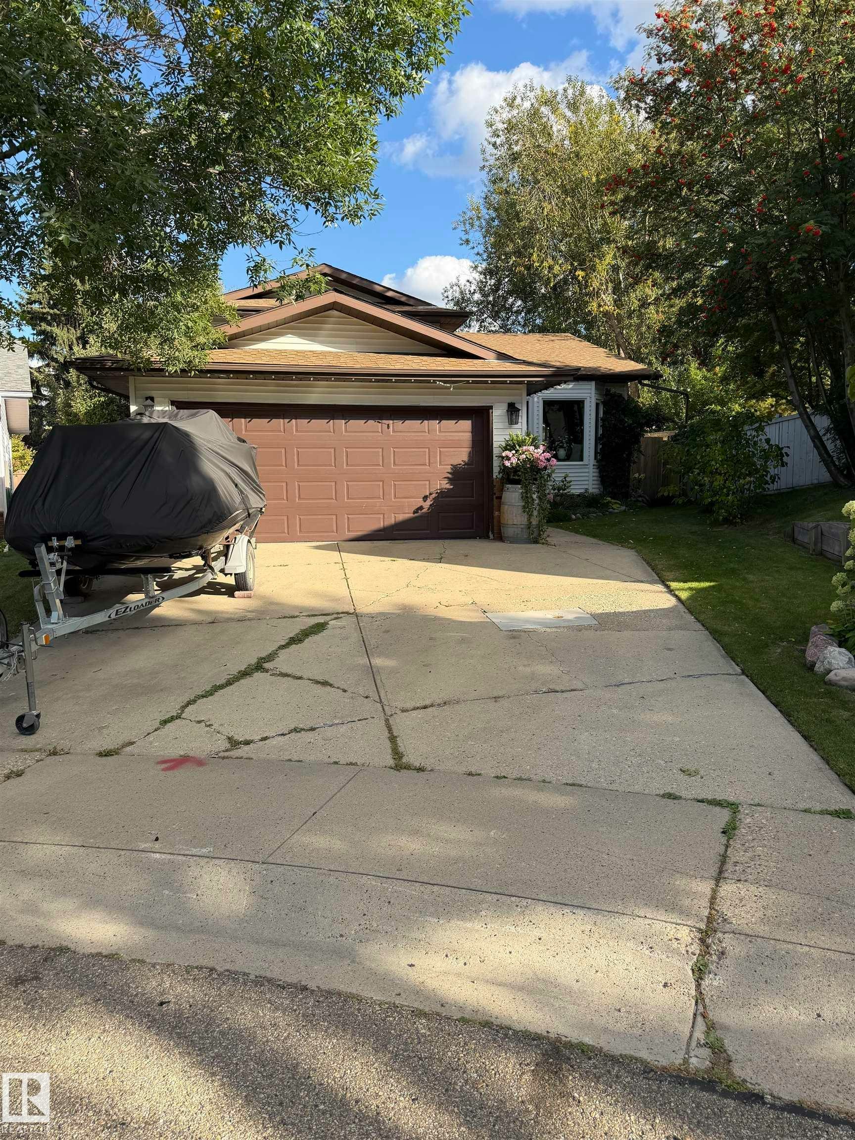 5 Chelsea Manor, Rural Strathcona County, AB, T8H 1E2