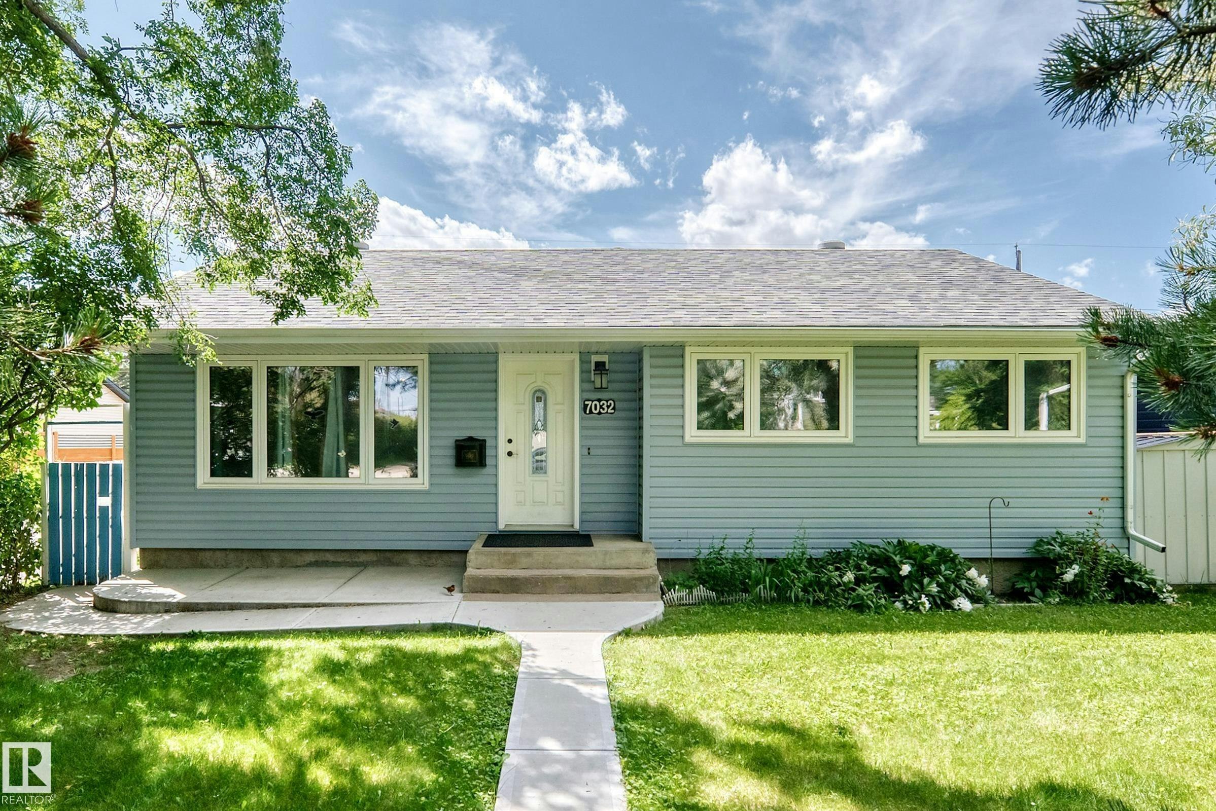 7032 81 Street, Edmonton, AB, T6C 2T4
